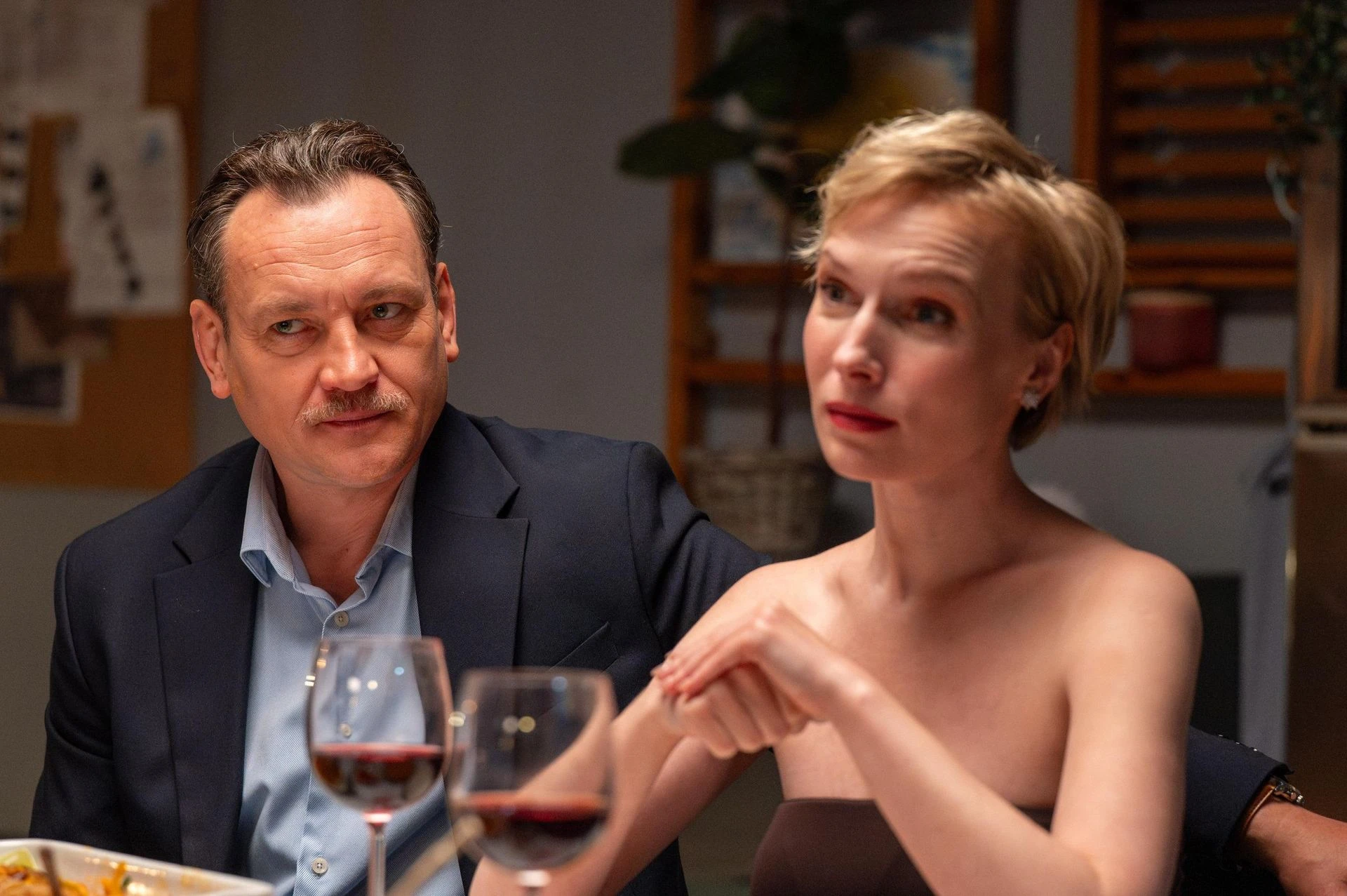 Barwy szczęścia Barwy szczęścia, odcinek 3249: Bazylow wróci do Soni po więcej. Tym razem Stefaniak zaaranżuje kolację – ZDJĘCIA