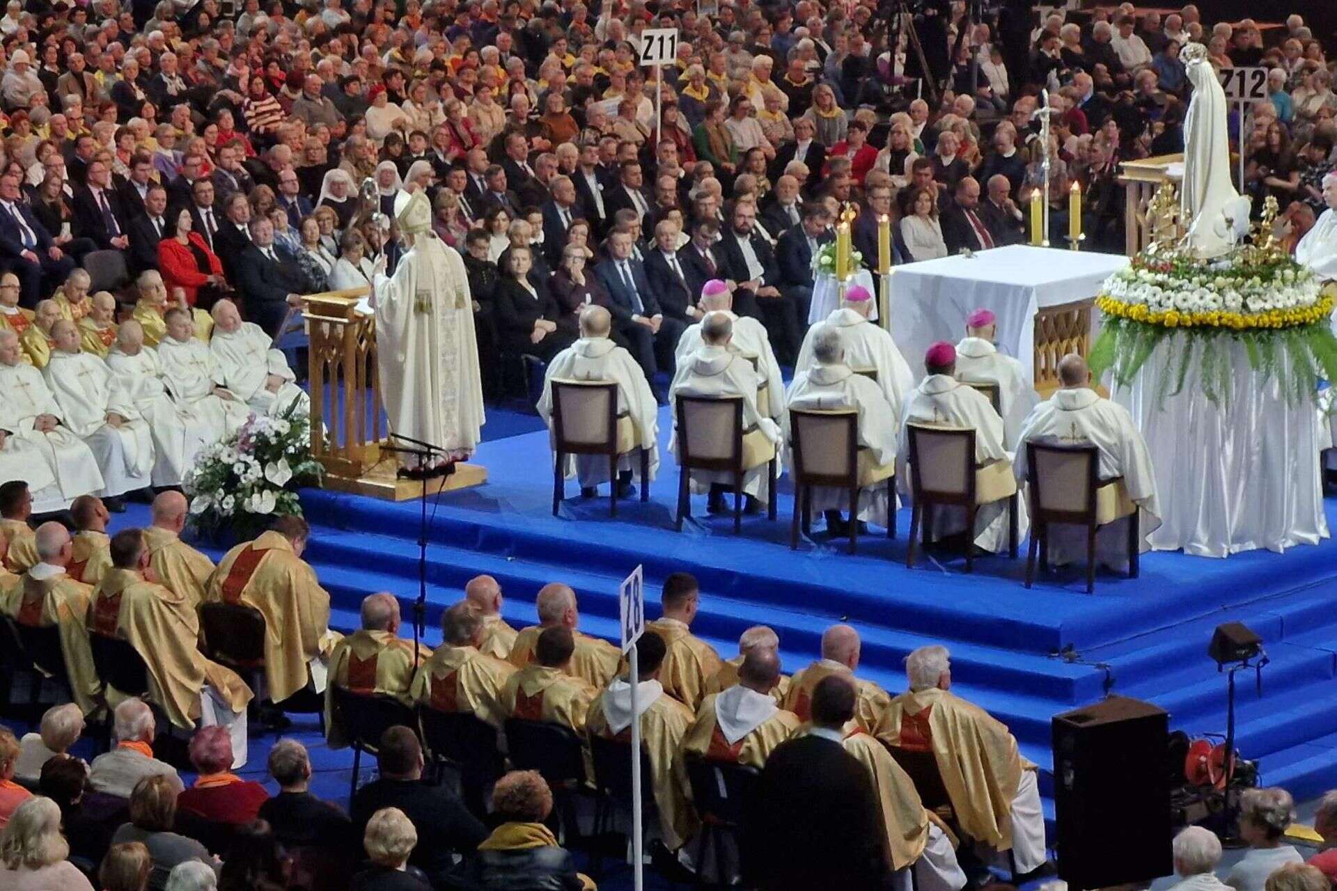 Jubileusz toruńskiej rozgłośni Szychy polityczne przyjechały do Rydzyka. Mamy zdjęcia ze środka Areny Toruń