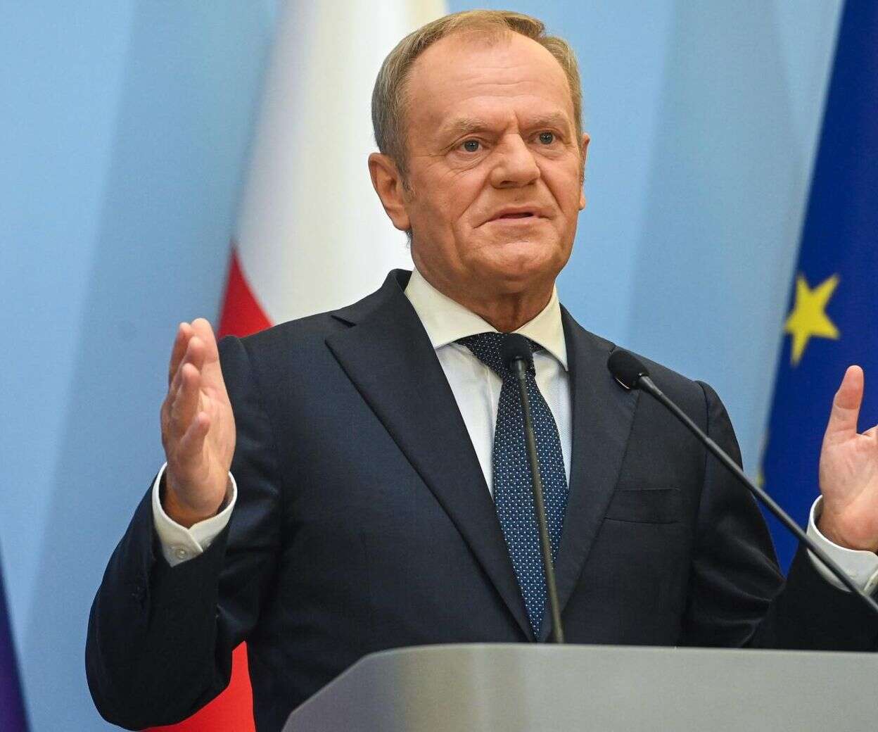 Tusk walczy z Białorusinami i Ukraińcami Polityka azylowa Tuska. Premier walczy z Ukraińcami i Białorusinami