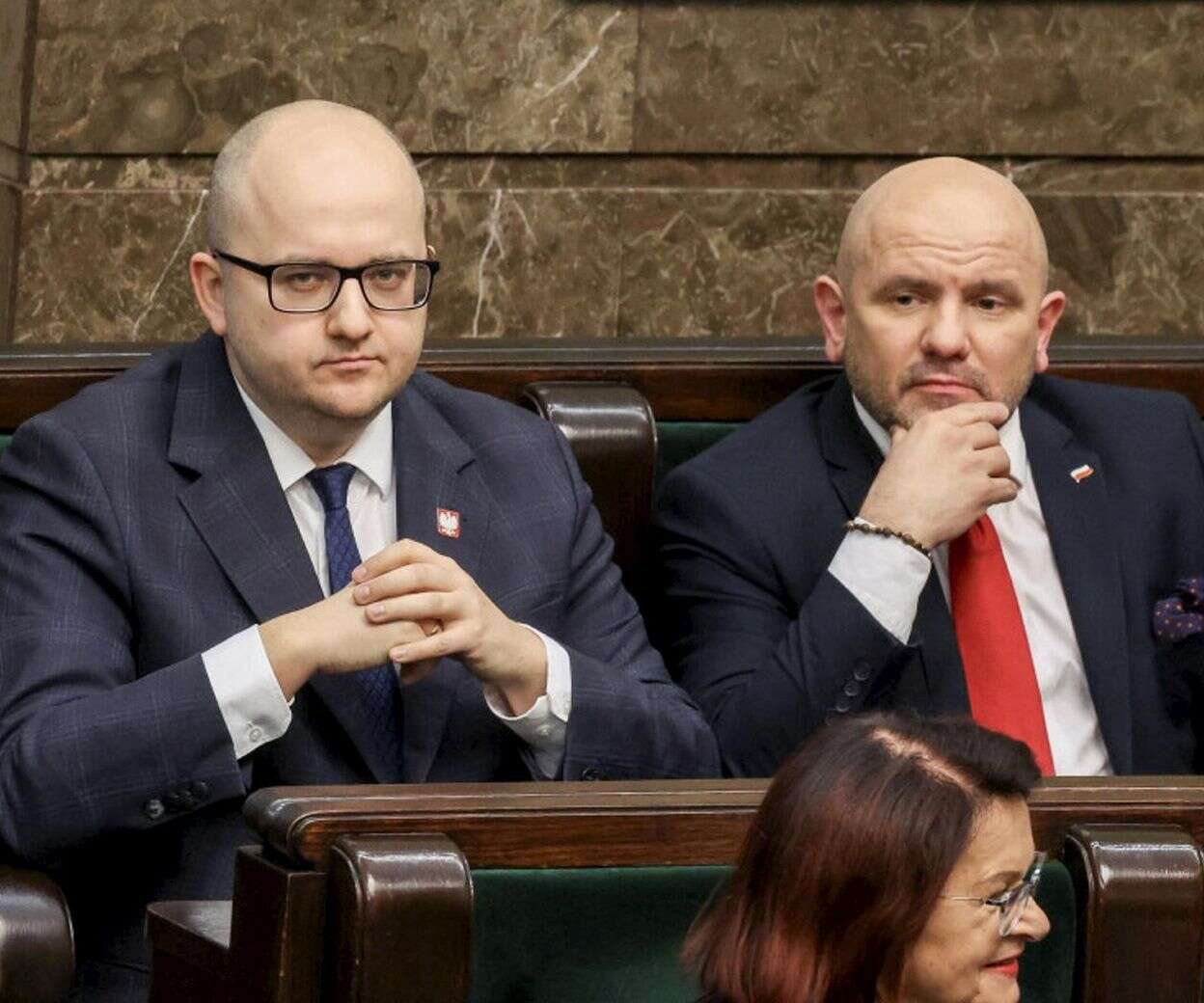 jak się czuje? Kolega Dariusza Mateckiego ujawnia, co się dzieje z posłem w areszcie! Mówi o chorob…