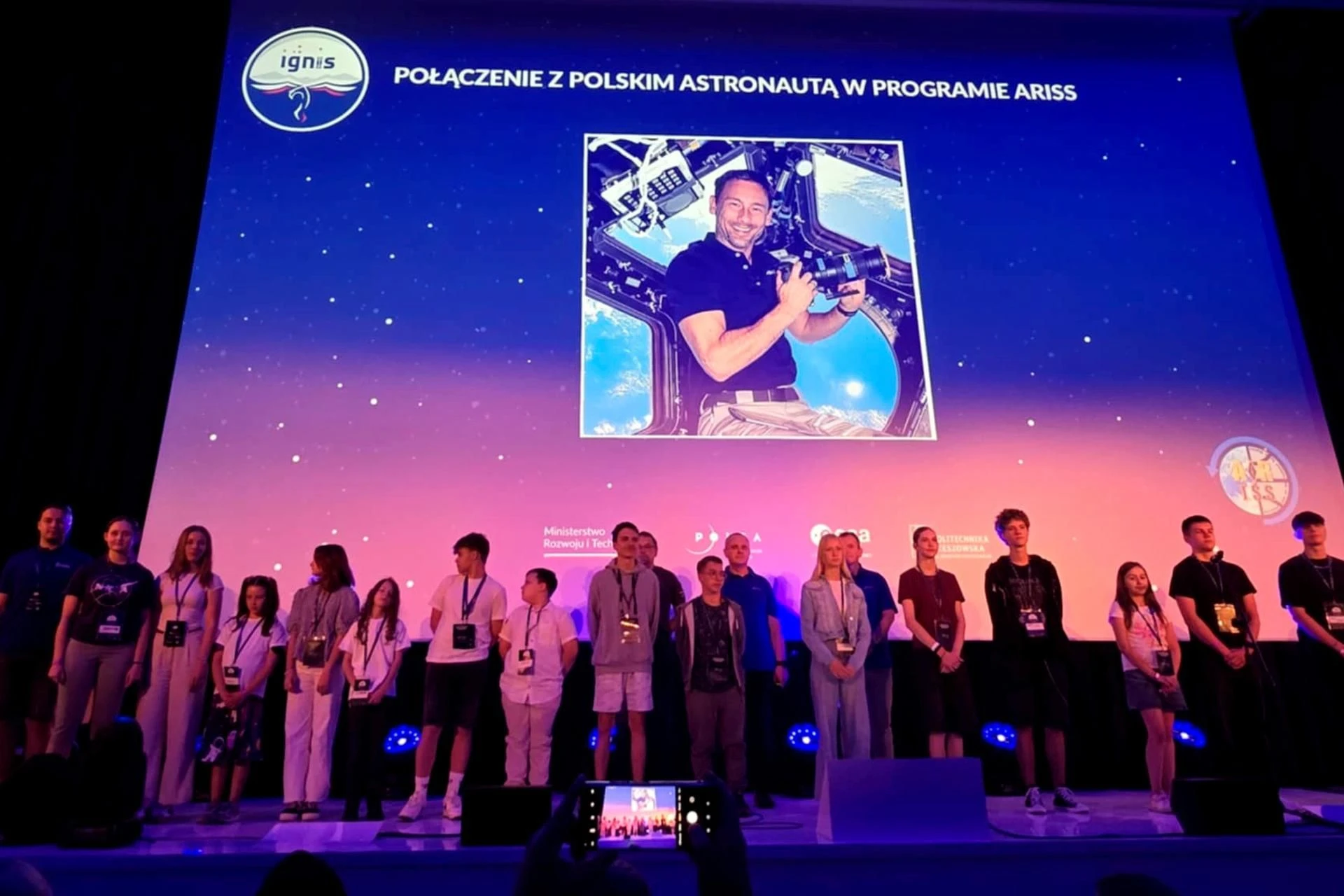 NIEZNANE FAKTY Halo, Rzeszów? Tu kosmos! Ujawniamy kulisy spotkania ze Sławoszem Uznańskim-Wiśniews…