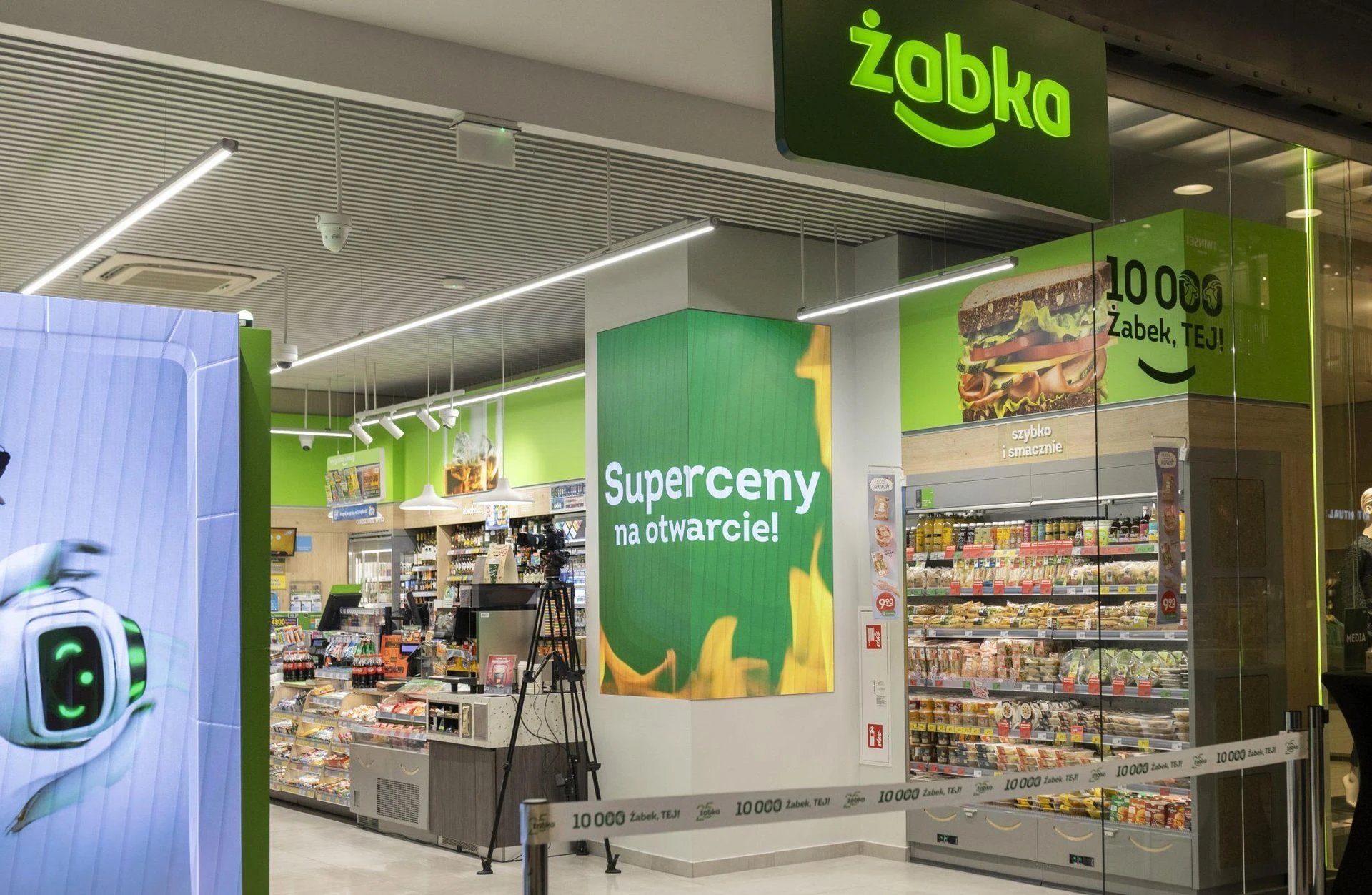 Żabka Masz taką kartę ? Zapłacisz nią w Żabce!