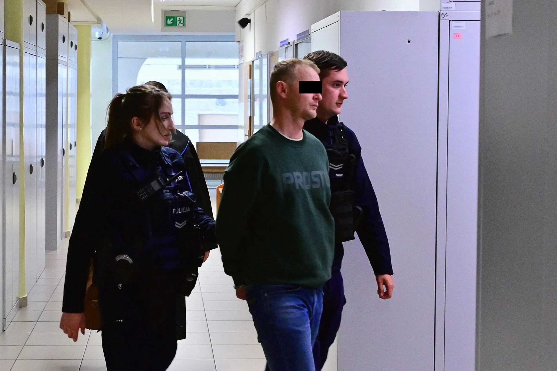 Areszt dla podejrzanego Ćwiczył strzelanie i pracował w amerykańskiej bazie wojskowej. Marcin B. chciał zems…