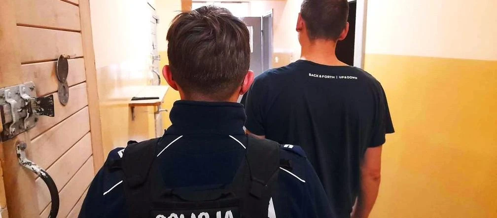 Straszne! Urządził piekło dzieciom. Ofiary miały 3 i 7 lat