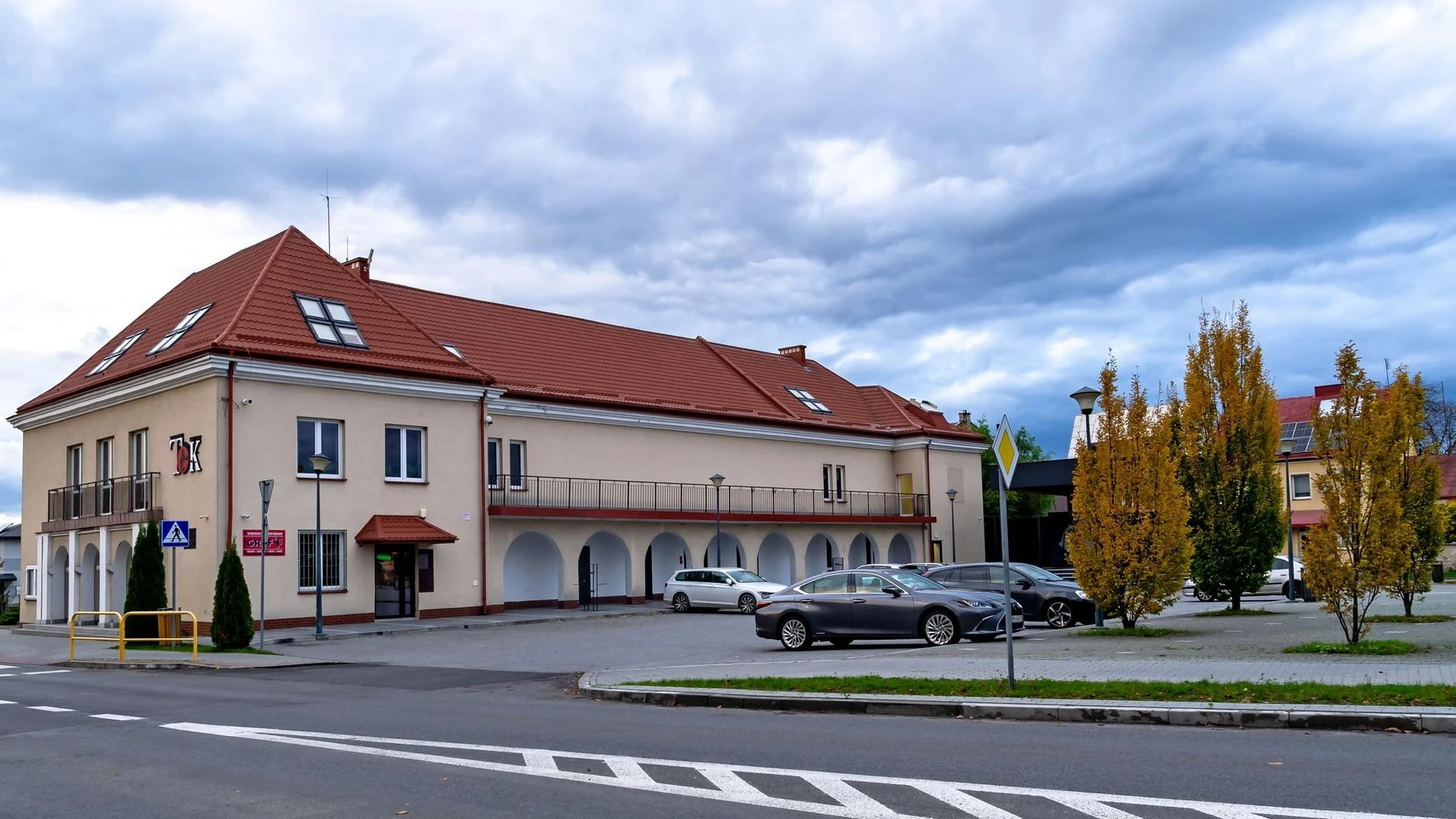 Piękny, ale zapomniany Stacja, na której nikt nie wysiada. AI wybrało najgorsze miasto na Lubelszczyźnie