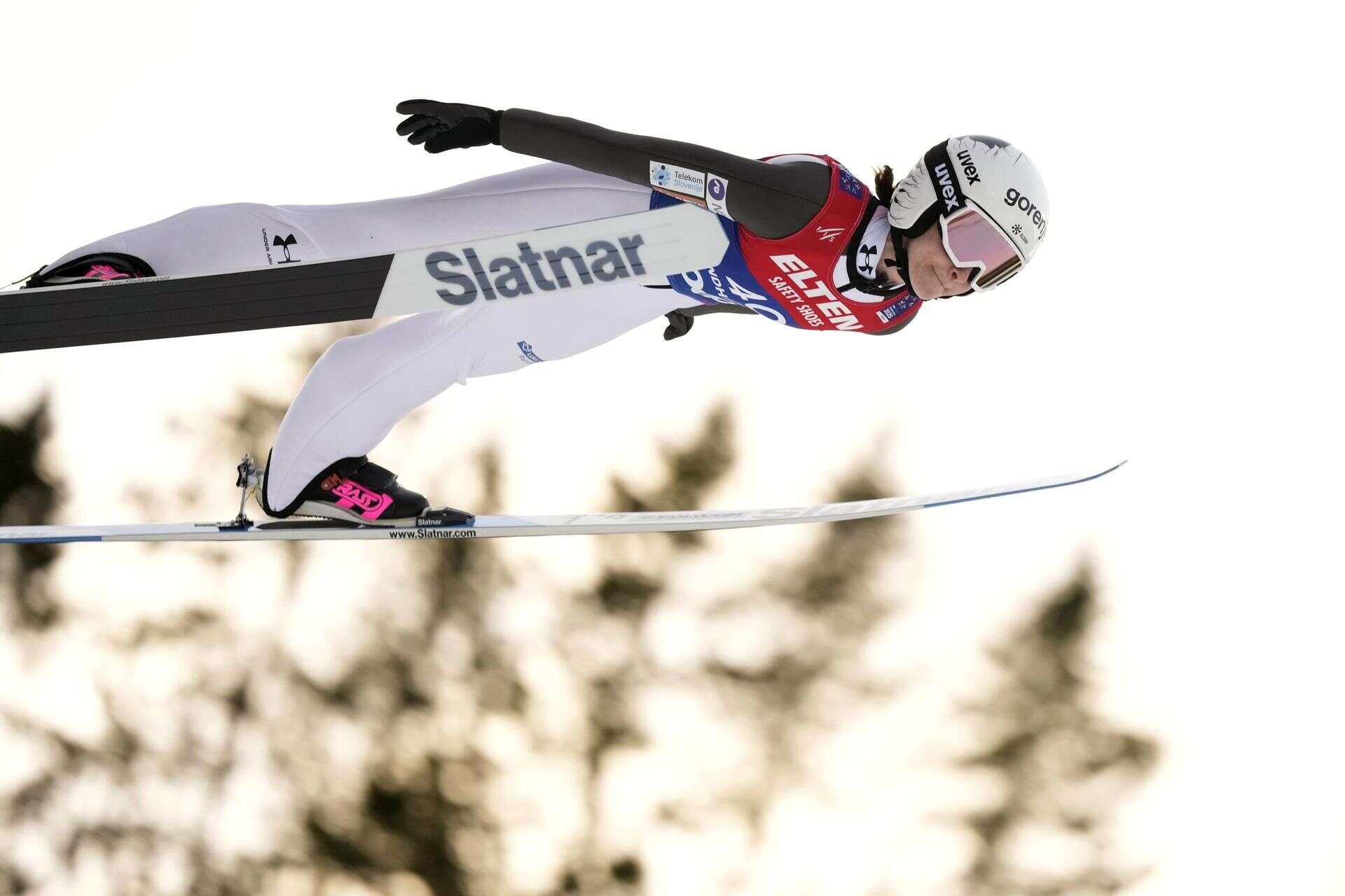 WIDEO Raw Air w Vikersund: Nowy rekord świata w długości skoku! Zobacz fenomenalny lot