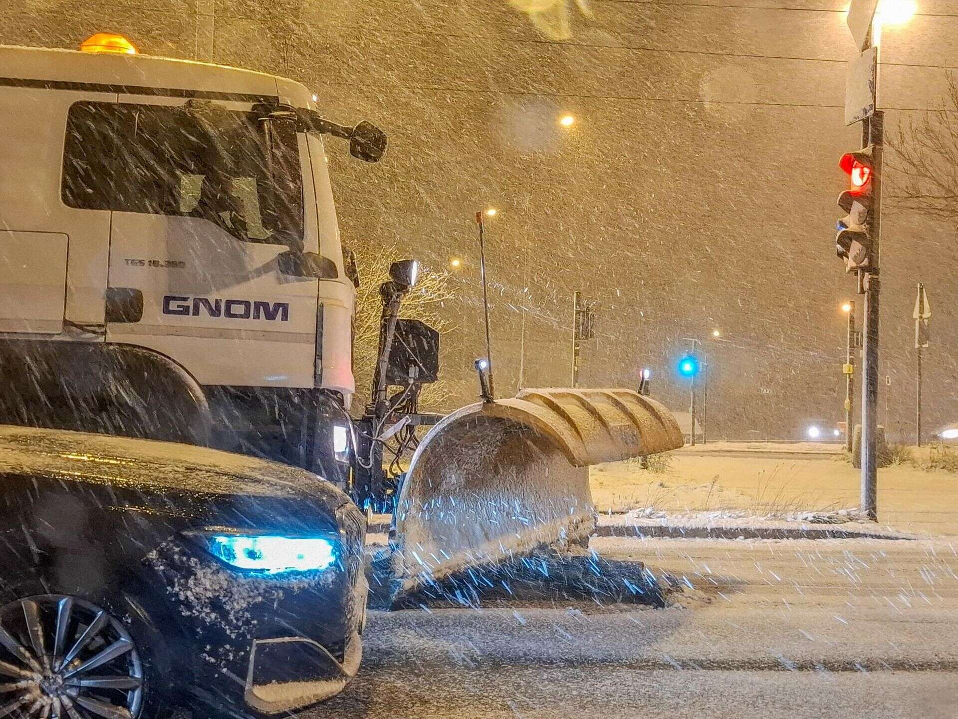 uwaga! Fatalna sytuacja w Szczecinie. Opady śniegu paraliżują miasto! 