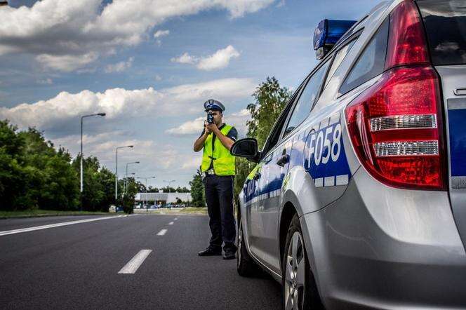 Pirat drogowy Szaleńczy rajd po Krakowie. Na liczniku ponad 170 km/h! Może zapłacić nawet 30 tys. …