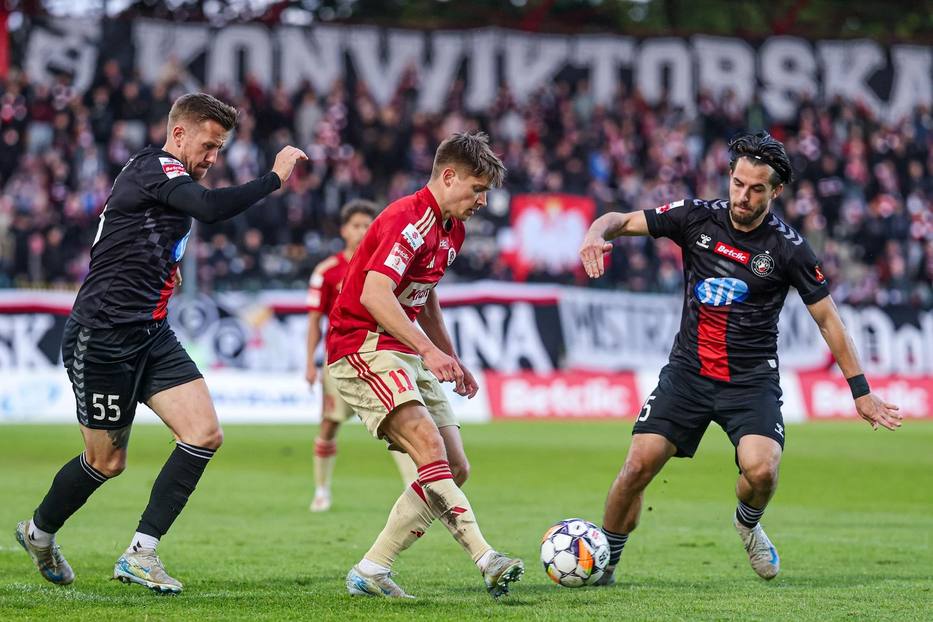 Pasy wypunktowały rywala ze stolicy Cracovia nie miała listości. Legia padła w Krakowie po trzech ciosach [WIDEO]