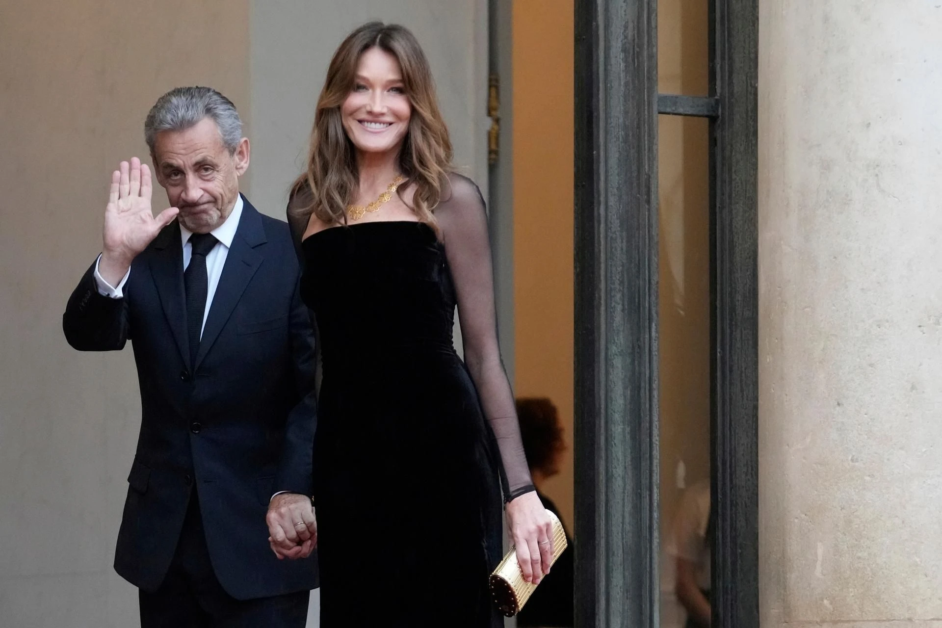 Były prezydent idzie do więzienia Carla Bruni zrobi to, gdy zamkną Sarkozy'ego! 