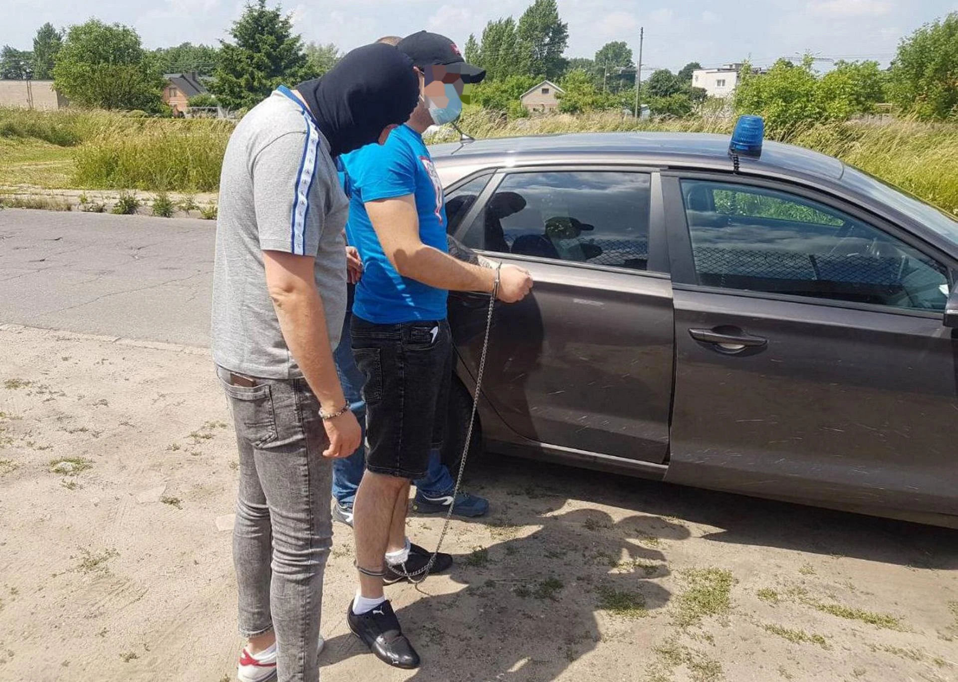 Strzelanina w Żyrardowie. Jedna osoba nie żyje. Pierwszy z gangsterów zatrzymany!