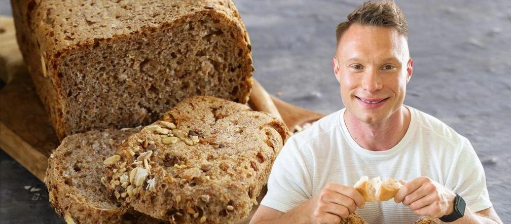 Dietetyk Michał Wrzosek zdradza tajemnicę zdrowego chleba z dyskontu. Niska cena i ś…