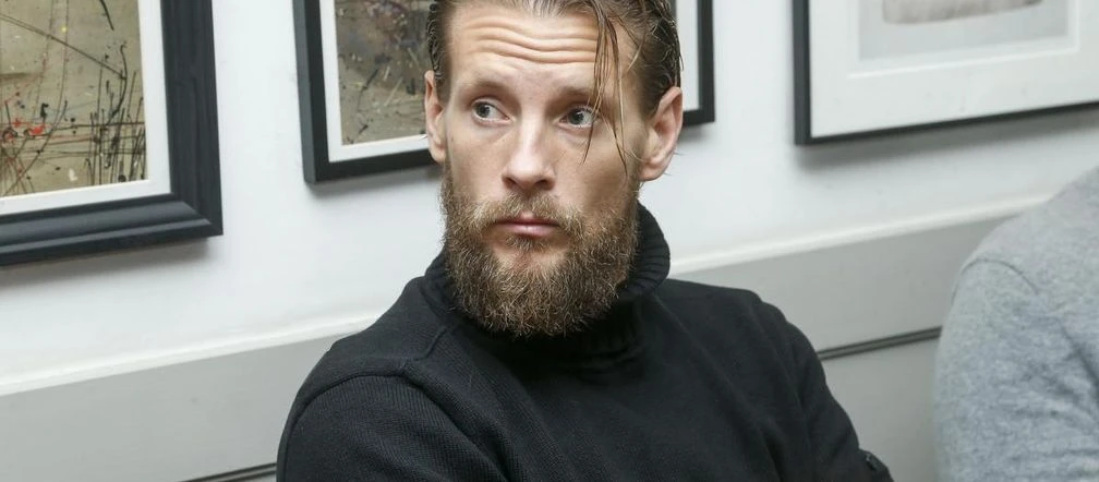 Co za podłość! Sebastian Fabijański wspomina co sąsiedzi robili, żeby utrudnić funkcjonowanie jego …