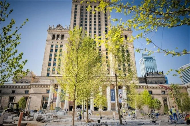 INWESTYCJA ZA MILIONY Wielkie otwarcie placu Centralnego w Warszawie. Rafał Trzaskowski zaprasza