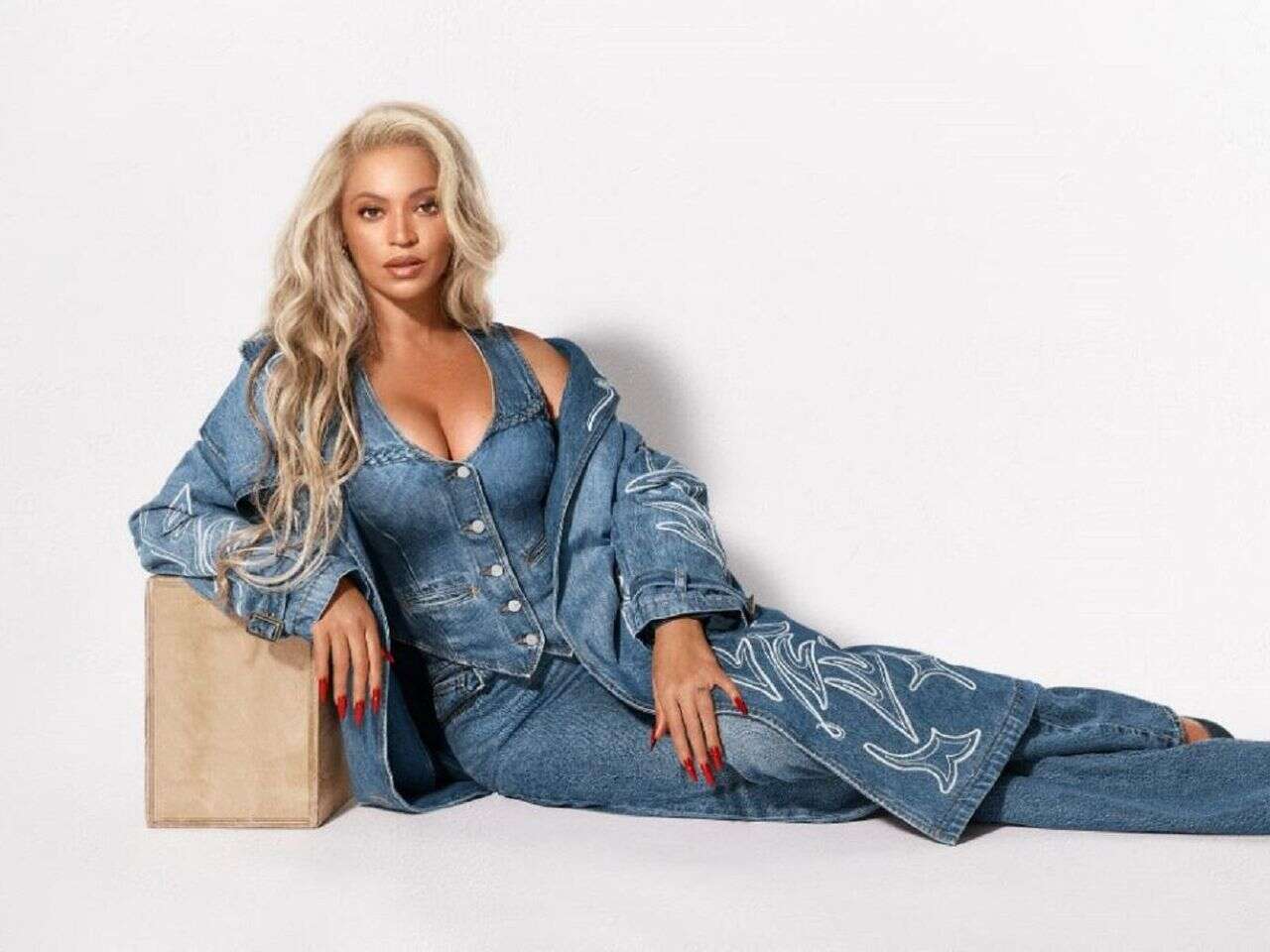 Strefa mody Beyoncé i Levi’s® powracają z drugim rozdziałem kampanii Reiimagine