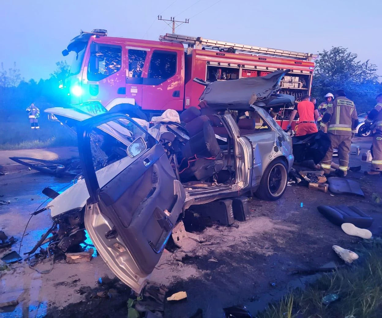 NOWE INFORMACJE Śląsk: Dramatyczny wypadek w majówkę. Zmarł strażak, 20-letnia Natalia walczy o życi…