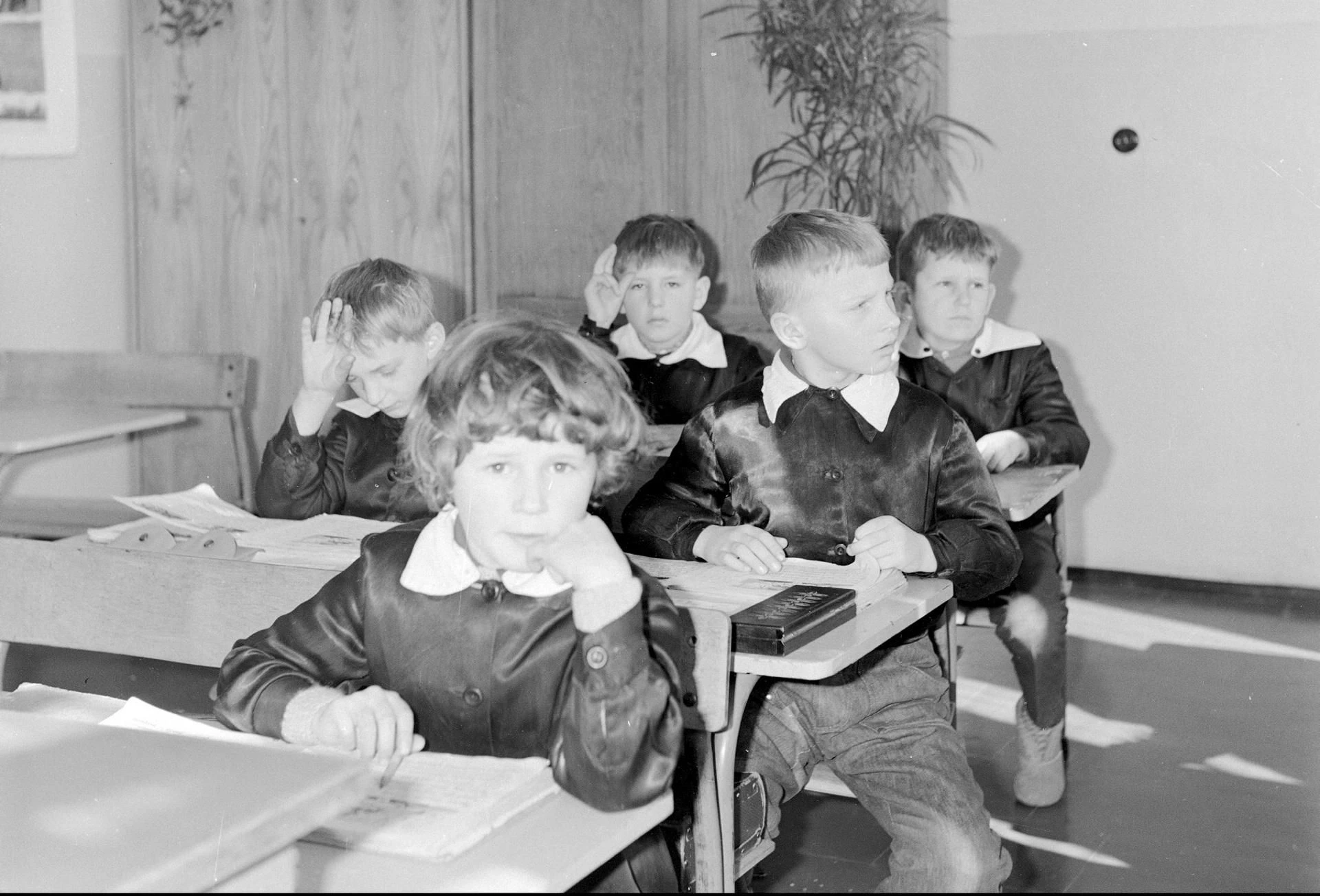 To może was zaskoczyć! Jak wyglądała edukacja w czasach PRL-u?