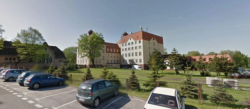 JAK DO TEGO DOSZŁO?! Knurów. Koszmarny wypadek na parkingu szpitala. Kobieta nie żyje