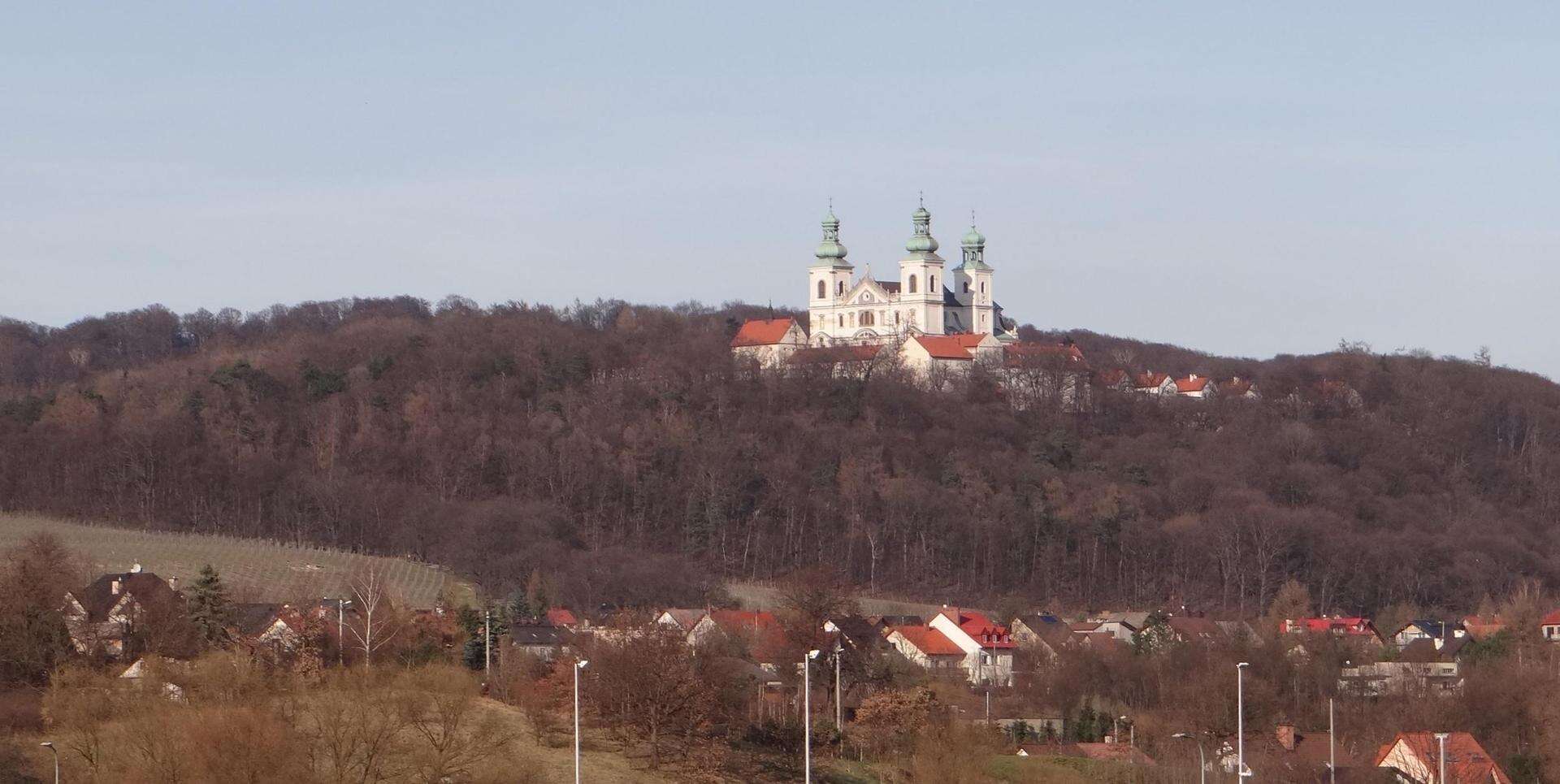 Hałas przeszkadzał zakonnikom Turyści rozwścieczyli zakonnika. Nie umieli się zachować. Przeor zamknął klasztor dl…