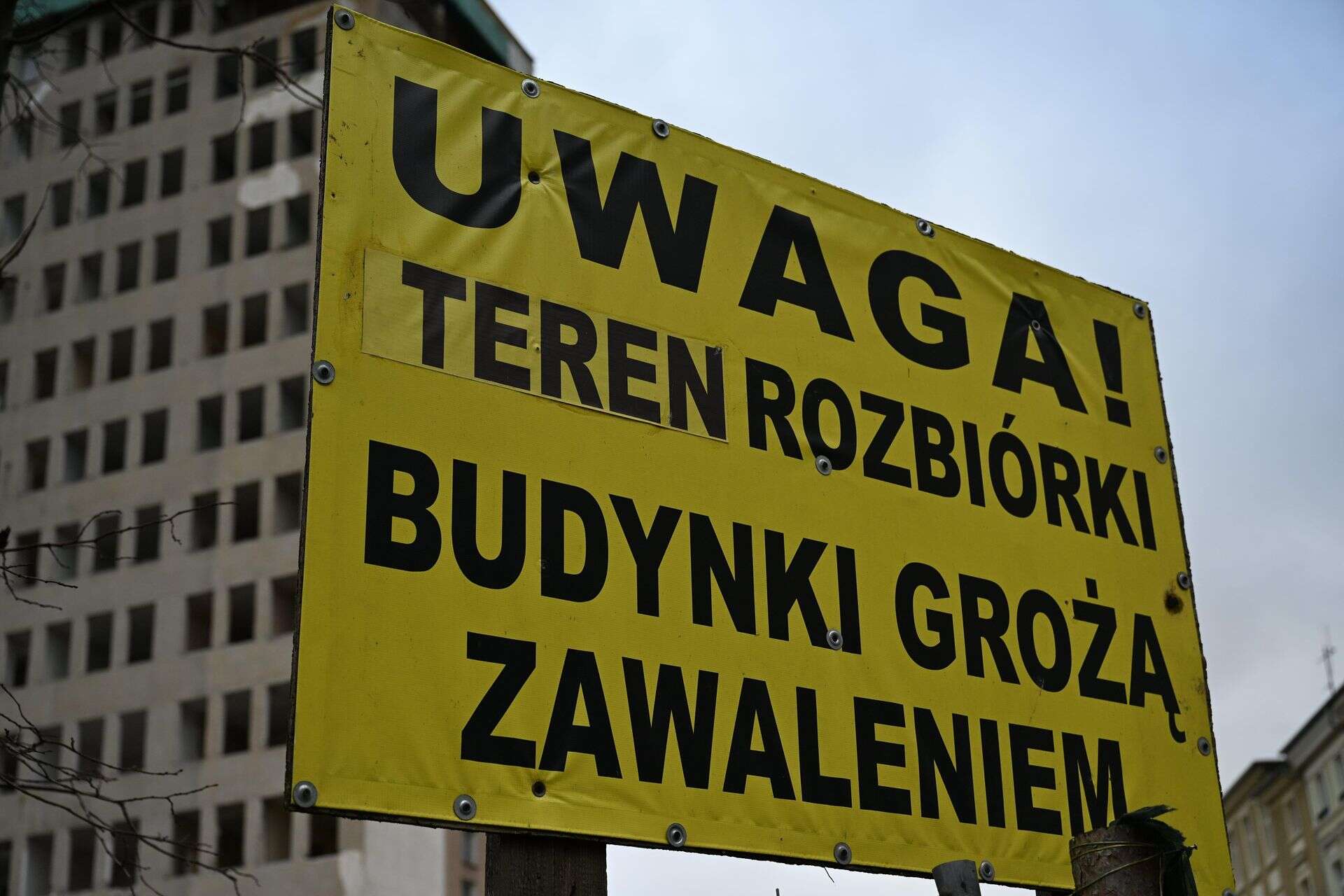 Wznowią rozbiórkę Symbol PRL-u w końcu zniknie z centrum miasta. Jest decyzja wojewody