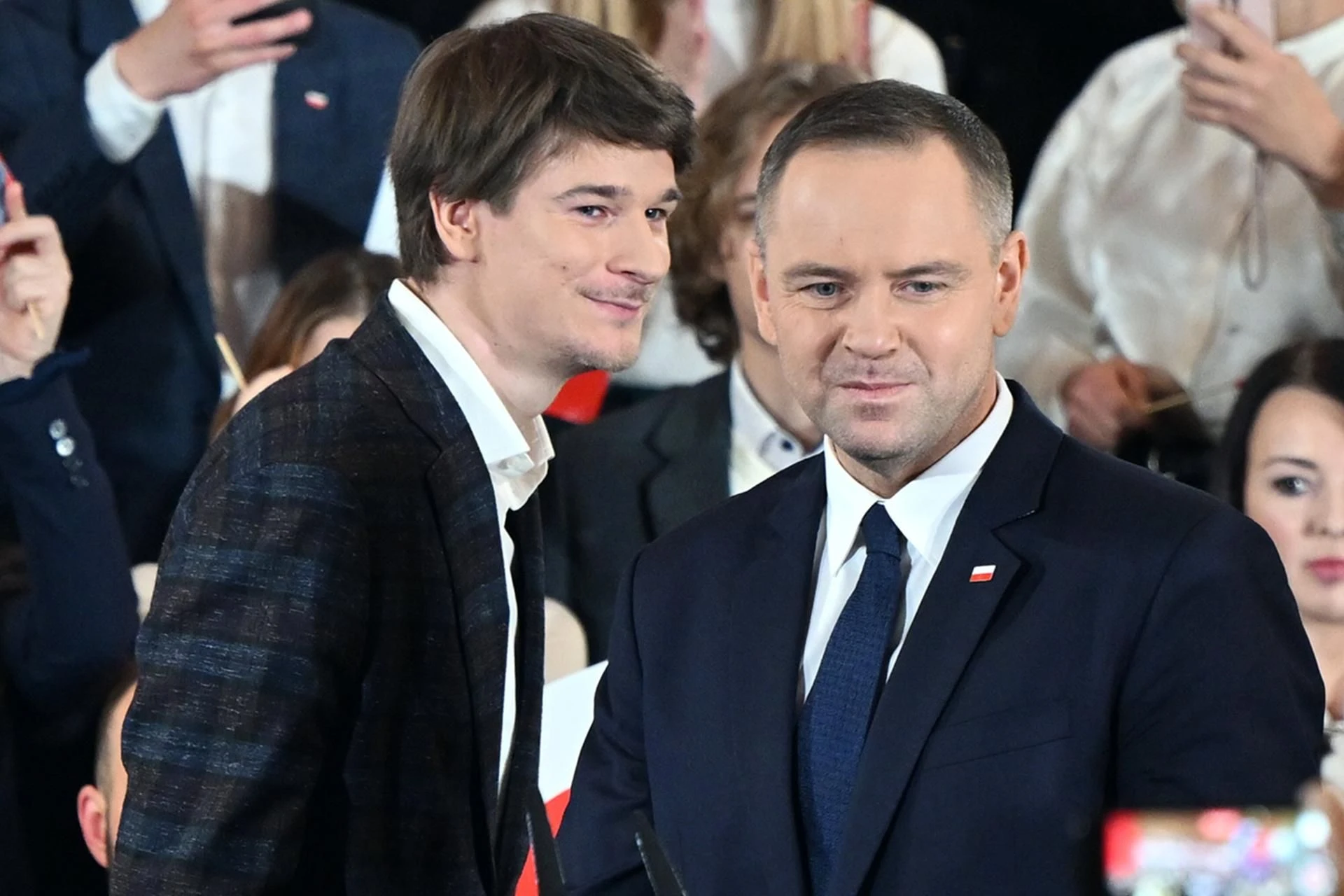 Kulisy dnia wyborów Syn Karola Nawrockiego ujawnia sekrety kampanii! Ten film wzrusza do łez