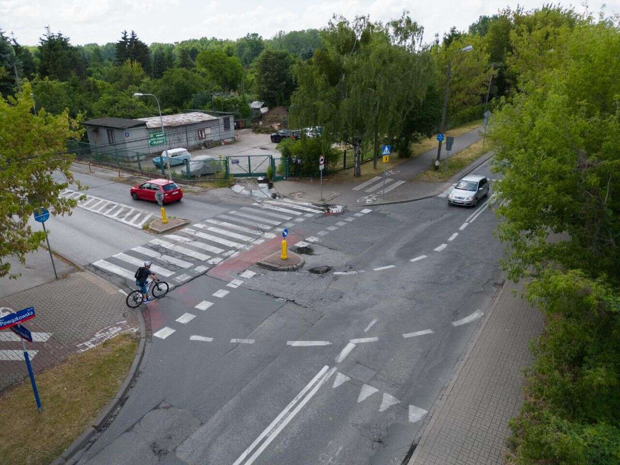 AUDYT BEZPIECZEŃSTWA Przejścia grozy w Warszawie. To skrzyżowanie przejdzie do historii