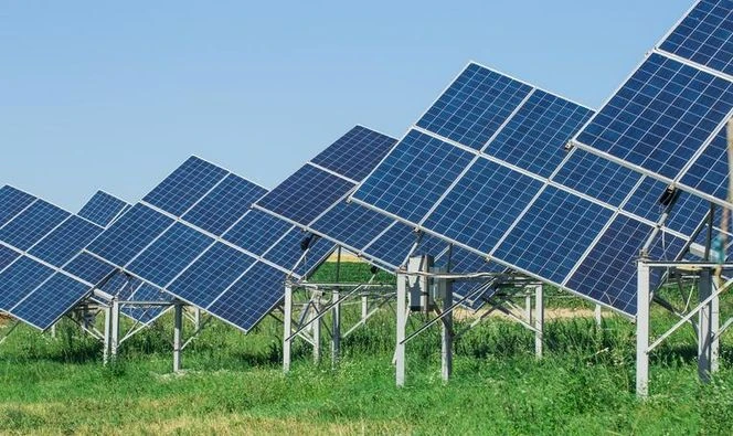 Zielona energia Alarm! Nadmiar mocy z OZE doprowadzi do bankructw?