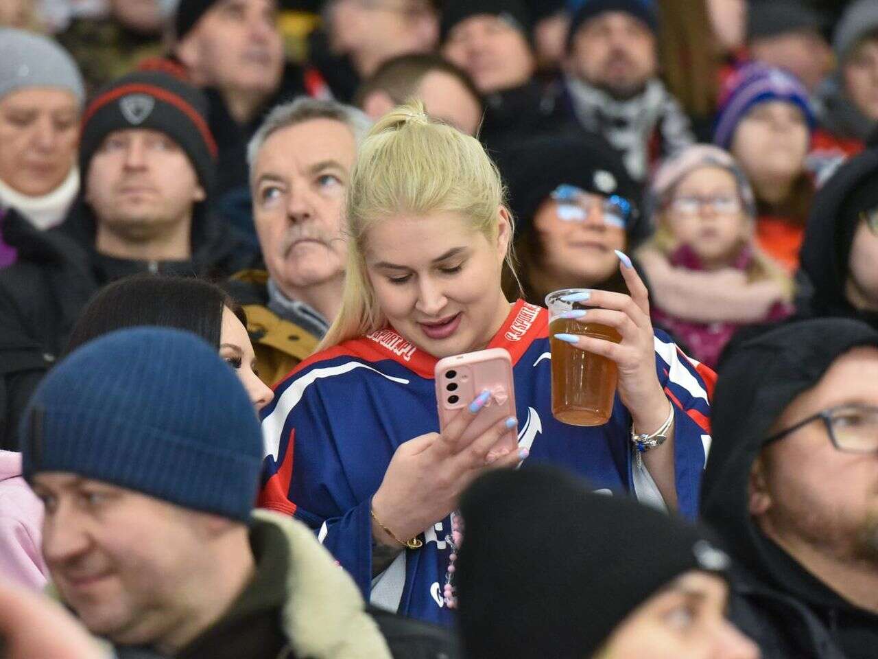 Hokejowe emocje Wieczorny horror w Toruniu. Zdjęcia z Tor-Toru