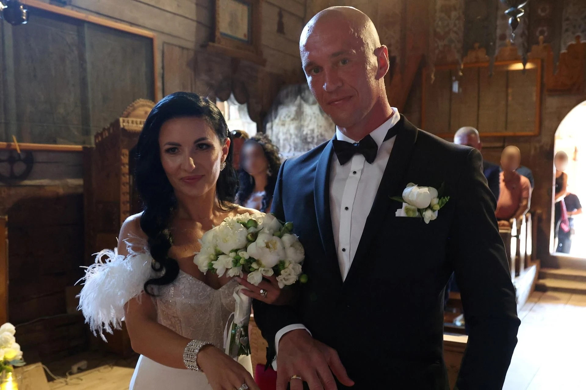 Zobacz galerię! Michał Cieślak wziął ślub! Wyglądał jak James Bond, panna młoda olśniewała swoim uro…