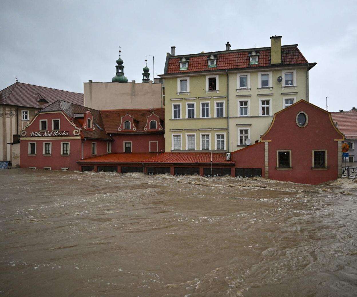 Powódź w Polsce Czy da się przewidzieć powódź? Ekspert wyjaśnia