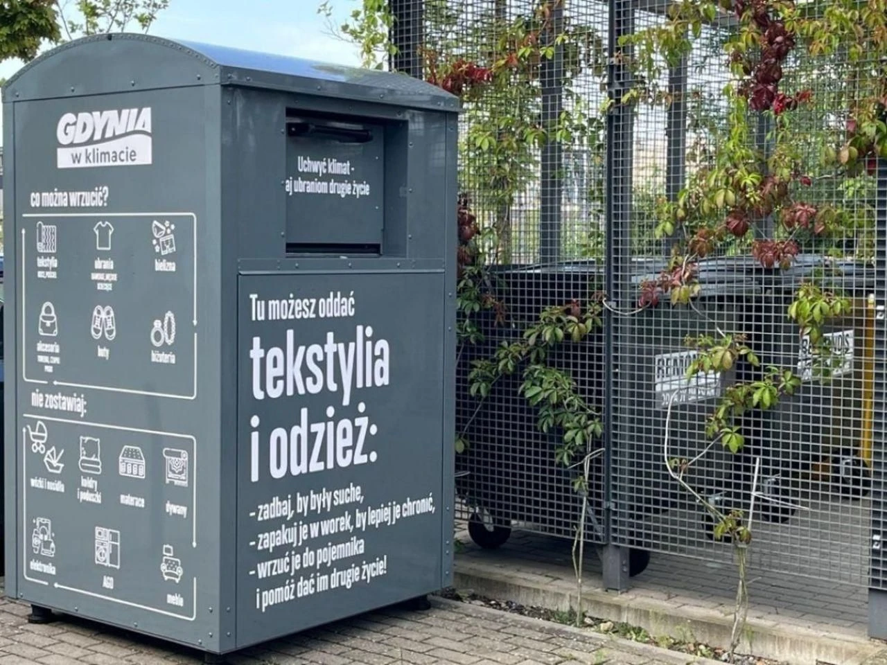 wiadomości Nie masz gdzie wyrzuć niepotrzebnych ubrań? W Gdyni stanie 30 nowych kontenerów na odzież