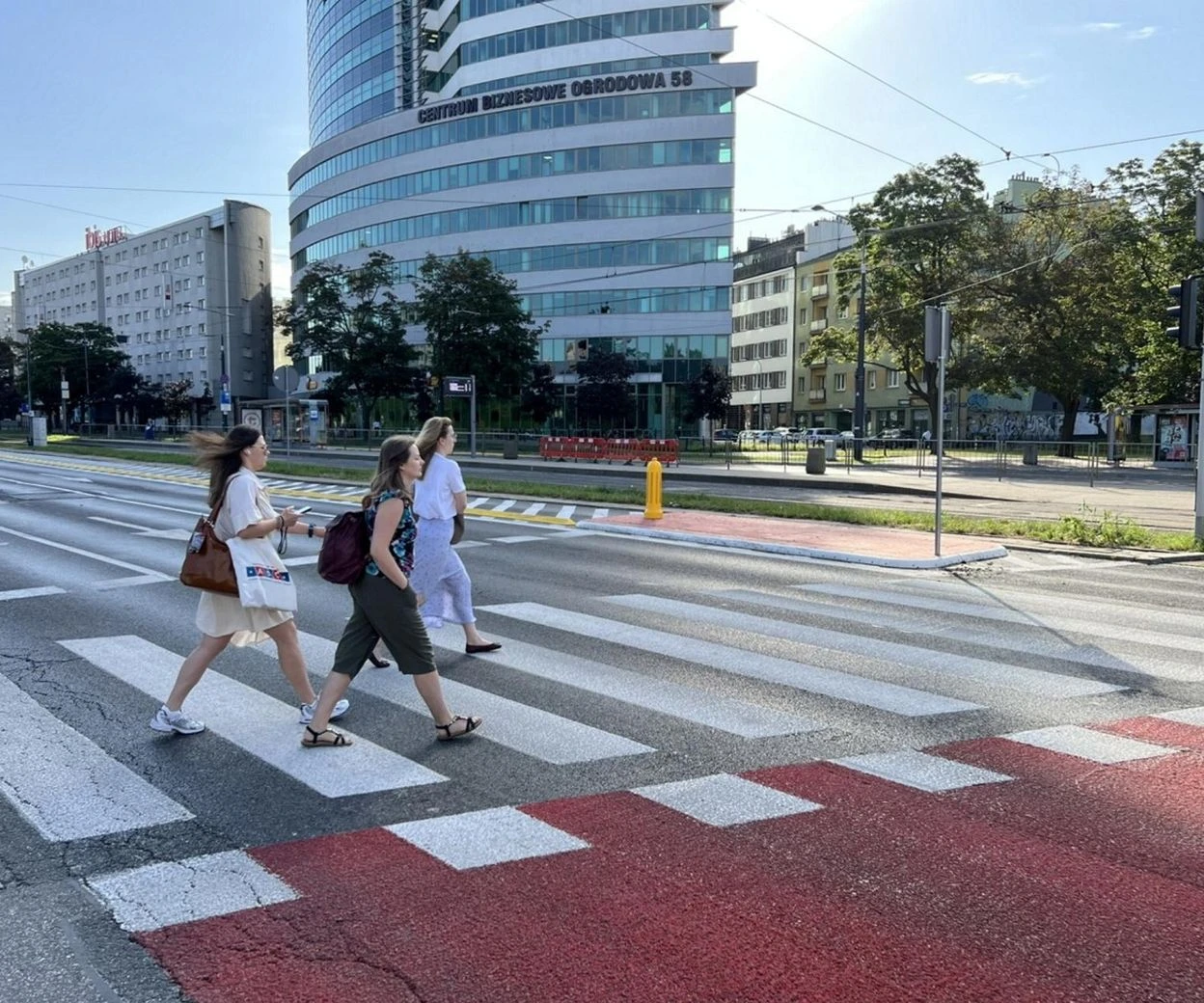 Zmiany po audycie Najgorsze rondo w stolicy po nowemu. Kierowcy mają przestać się gubić na Kercelaku