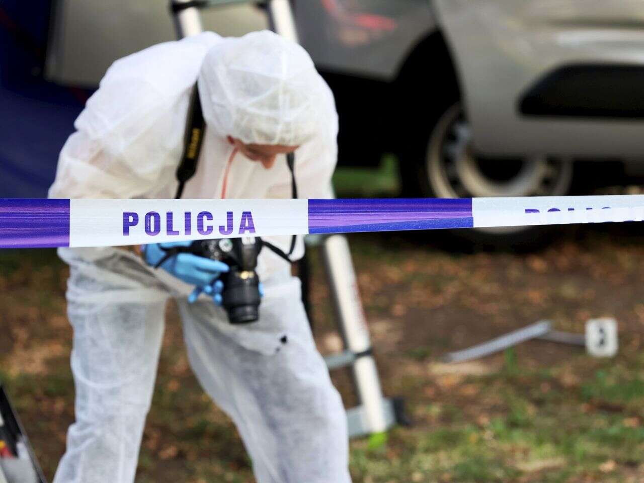 Makabra na Żoliborzu Sąsiedzi usłyszeli przeraźliwy huk w bloku. W windzie znaleźli martwego mężczyznę