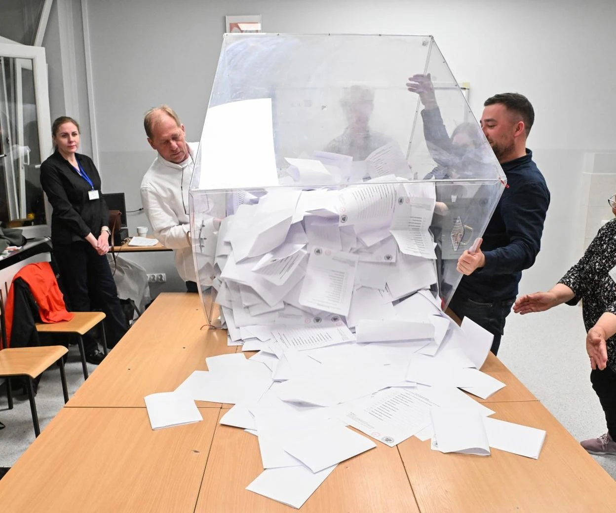 Co teraz? Prokuratura Krajowa wszczyna dochodzenie! Chodzi o nieprawidłowości w liczeniu głosów