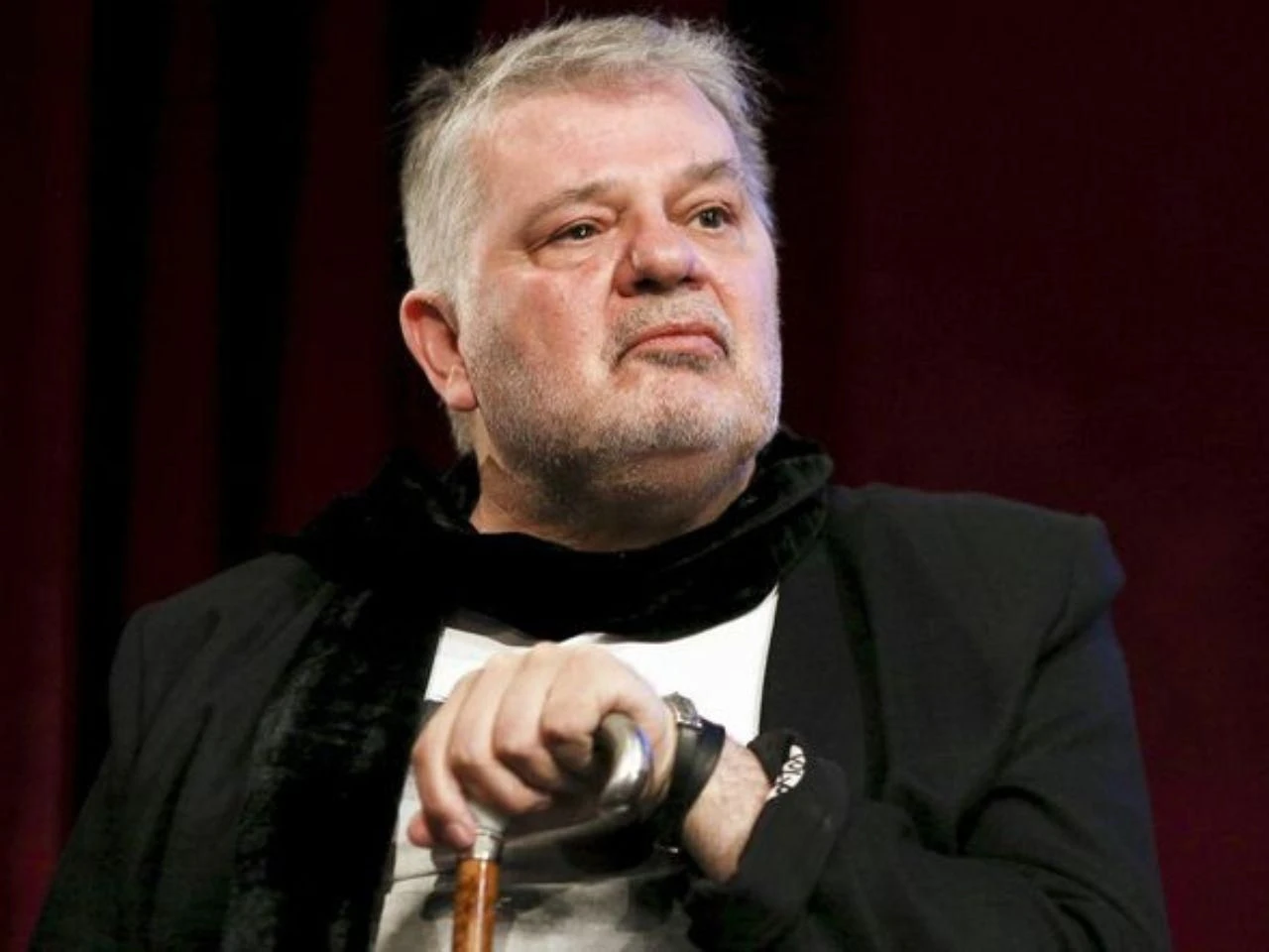Jak się teraz czuje? Krzysztof Globisz po udarze wrócił na scenę! Co za historia!