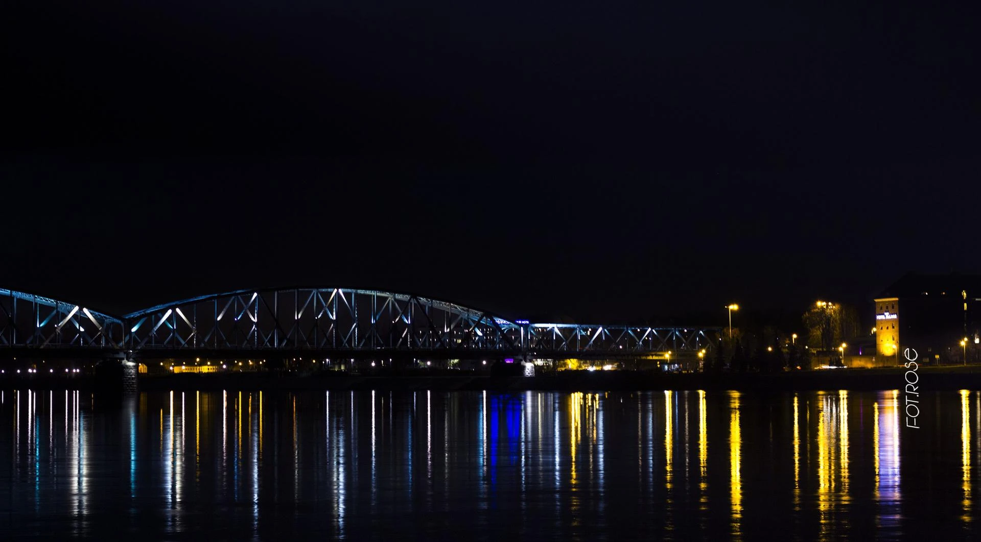 Toruń: Nocne wahadło na moście Piłsudskiego. Utrudnienia także na bulwarze