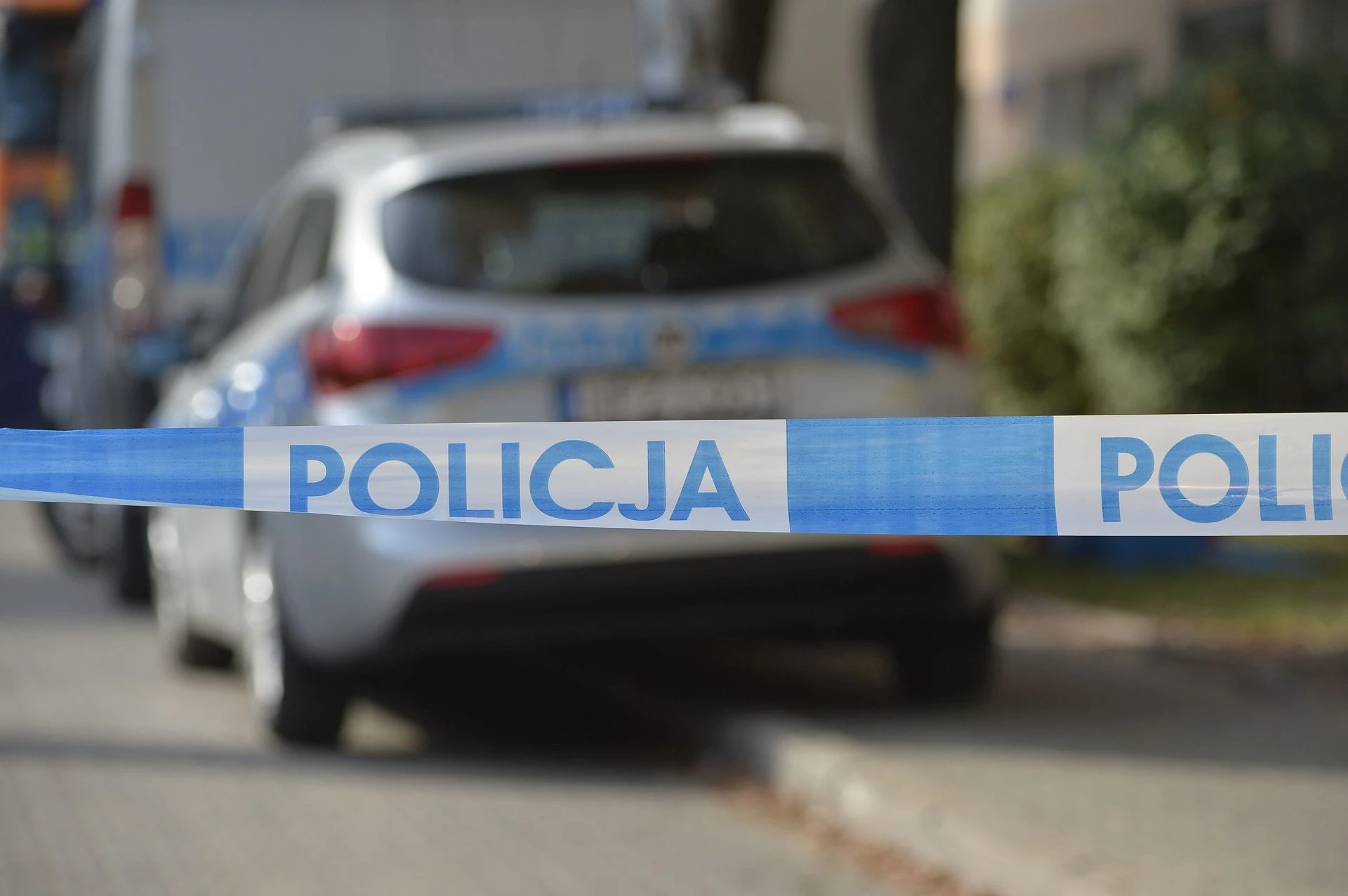 szokujące szczegóły! Zmumifikowane zwłoki w mieszkaniu! Sprawca miesiącami pozostawał nieuchwytny