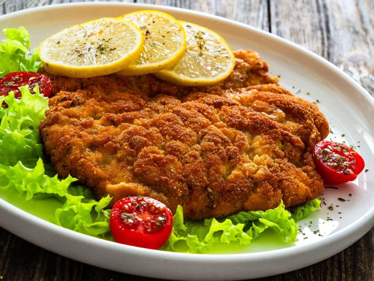 To najlepsza metoda na podgrzanie kotletów schabowych. Są chrupiące, soczyste i nie …