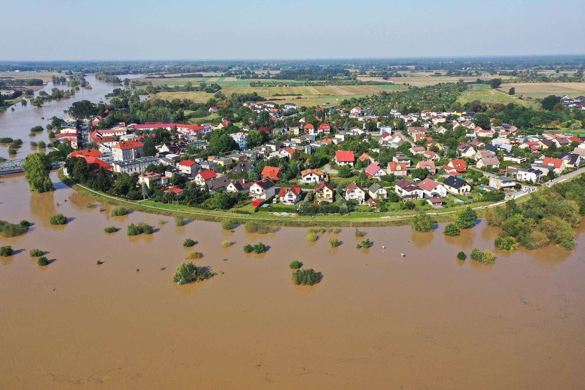 Wielka woda Tak wygląda Oława w czasach powodzi. Poruszający materiał