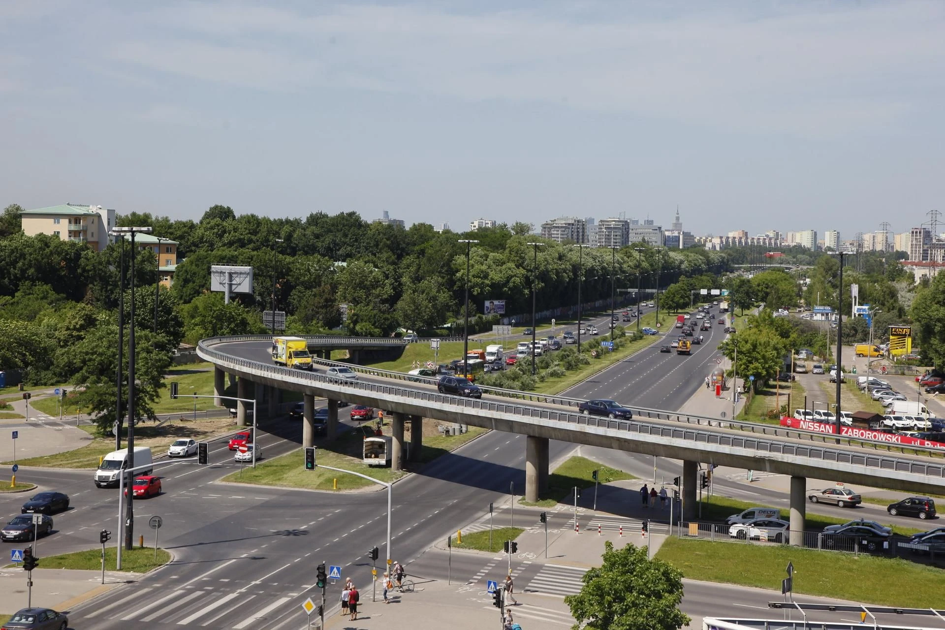 ZNIKNIE Z MAPY Kluczowy wiadukt w Warszawie idzie do rozbiórki. Ruszyły prace projektowe