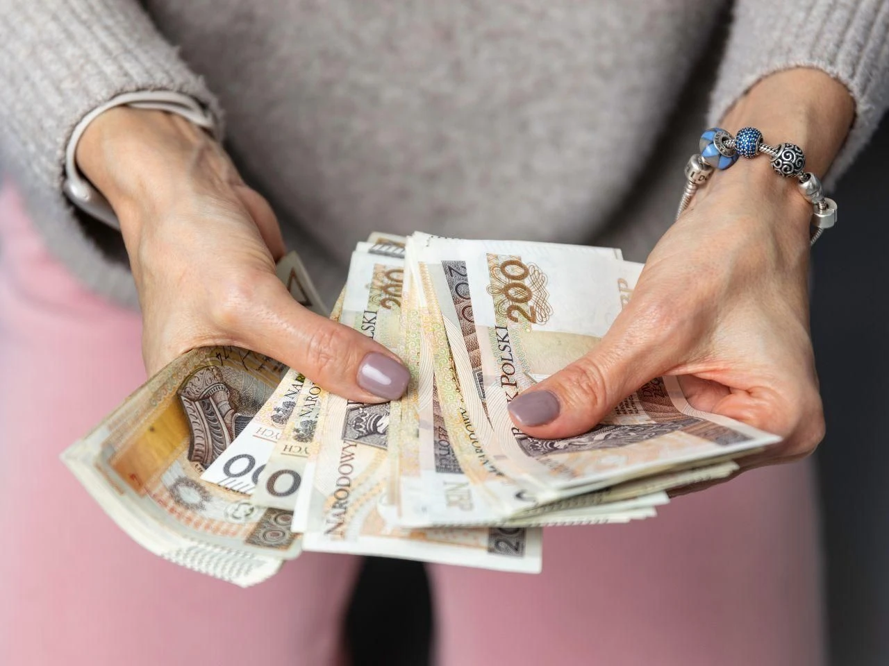 Warto wiedzieć! 4806 zł od stycznia dla każdego. Będzie podwyżka