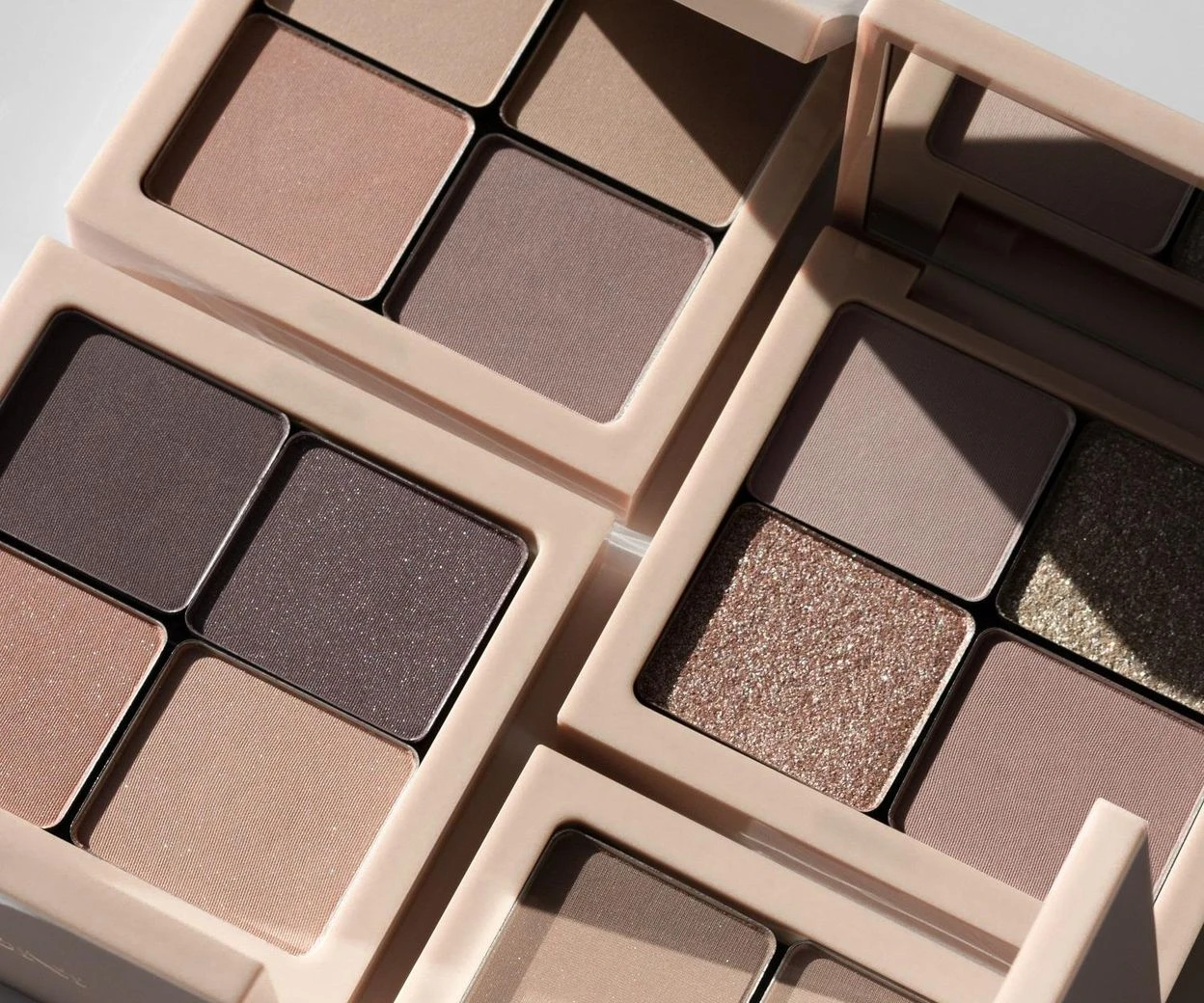 Strefa beauty INGLOT Freedom System - pełna wolność wyboru. Makijaż wyłącznie na Twoich zasadach!