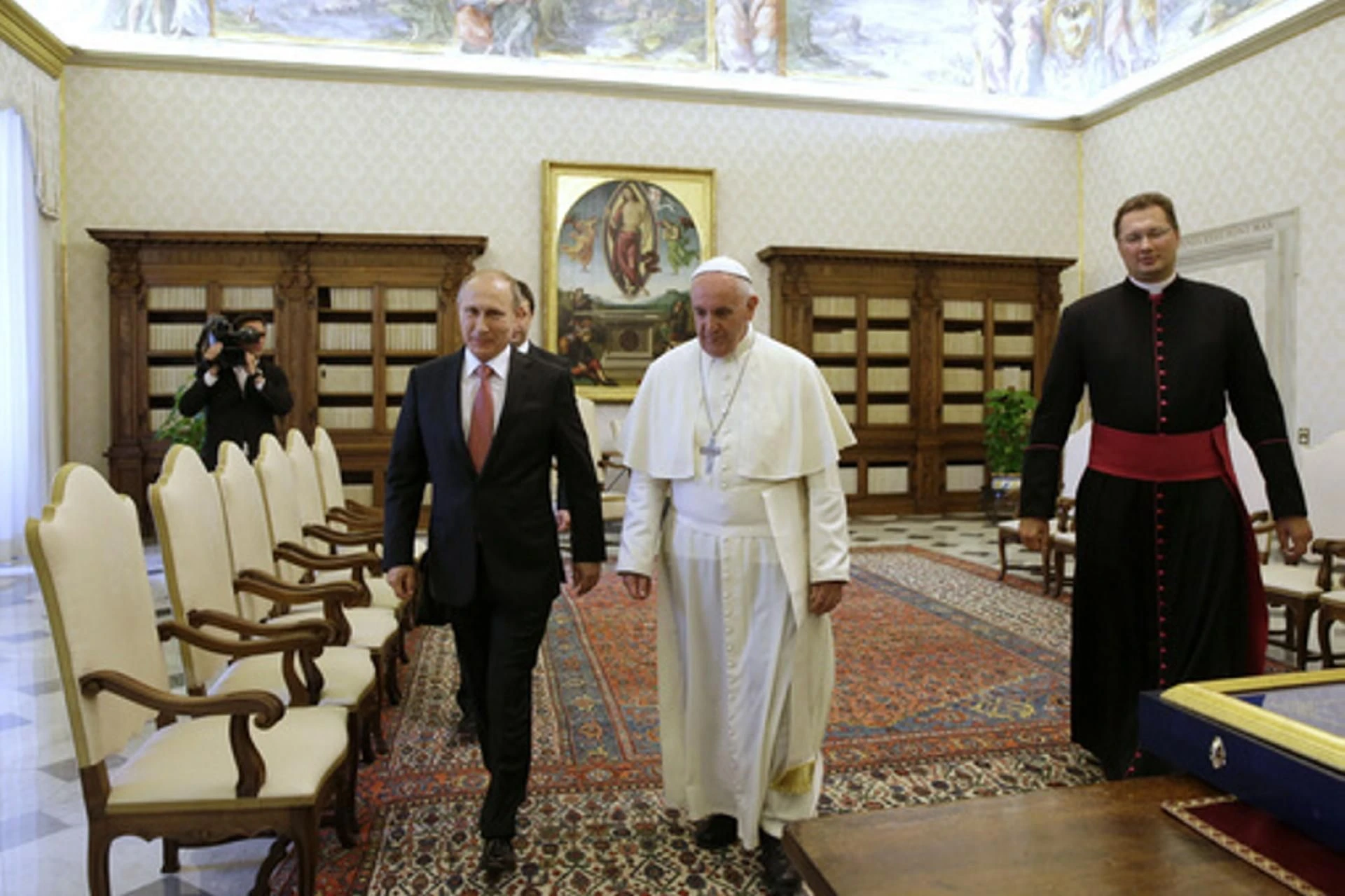 Reakcja rosyjskiego prezydenta Putin złożył kondolencje tymczasowemu następcy papieża Franciszka. „Będę go najciepl…