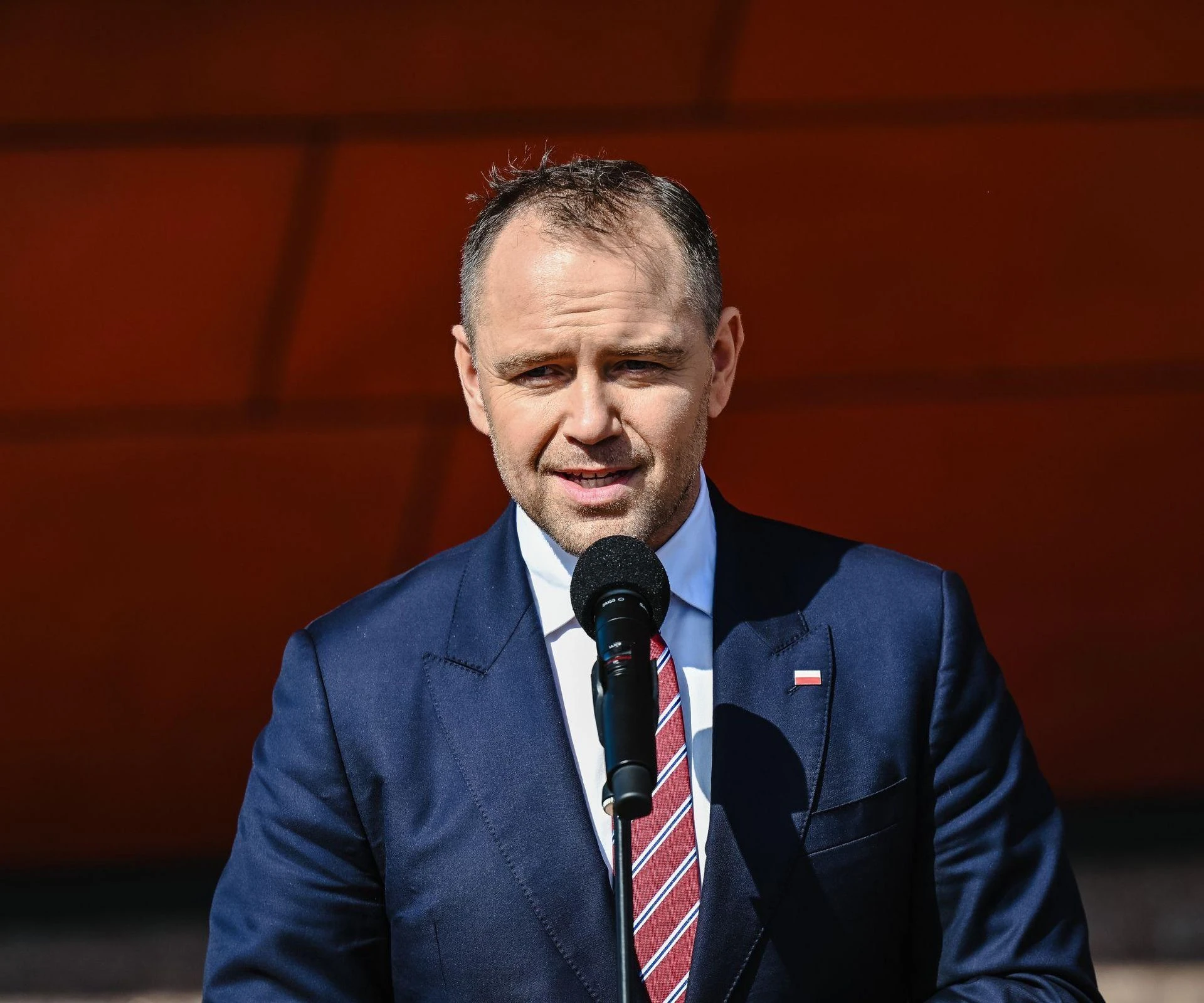 Prezydent chce zaostrzyć przepisy Prezydent chce zaostrzyć zasady nadawania obywatelstwa. Nawet 10 lat pobytu w Polsce