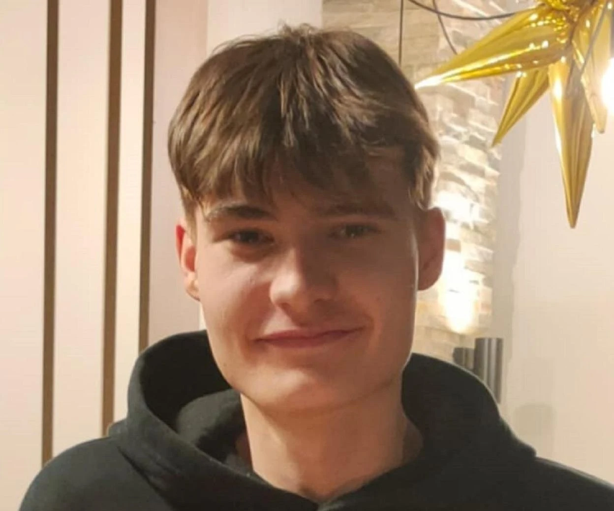 Rysopis poszukiwanego Zaginął 18-letni Wiktor z Krakowa. Pilny apel policji