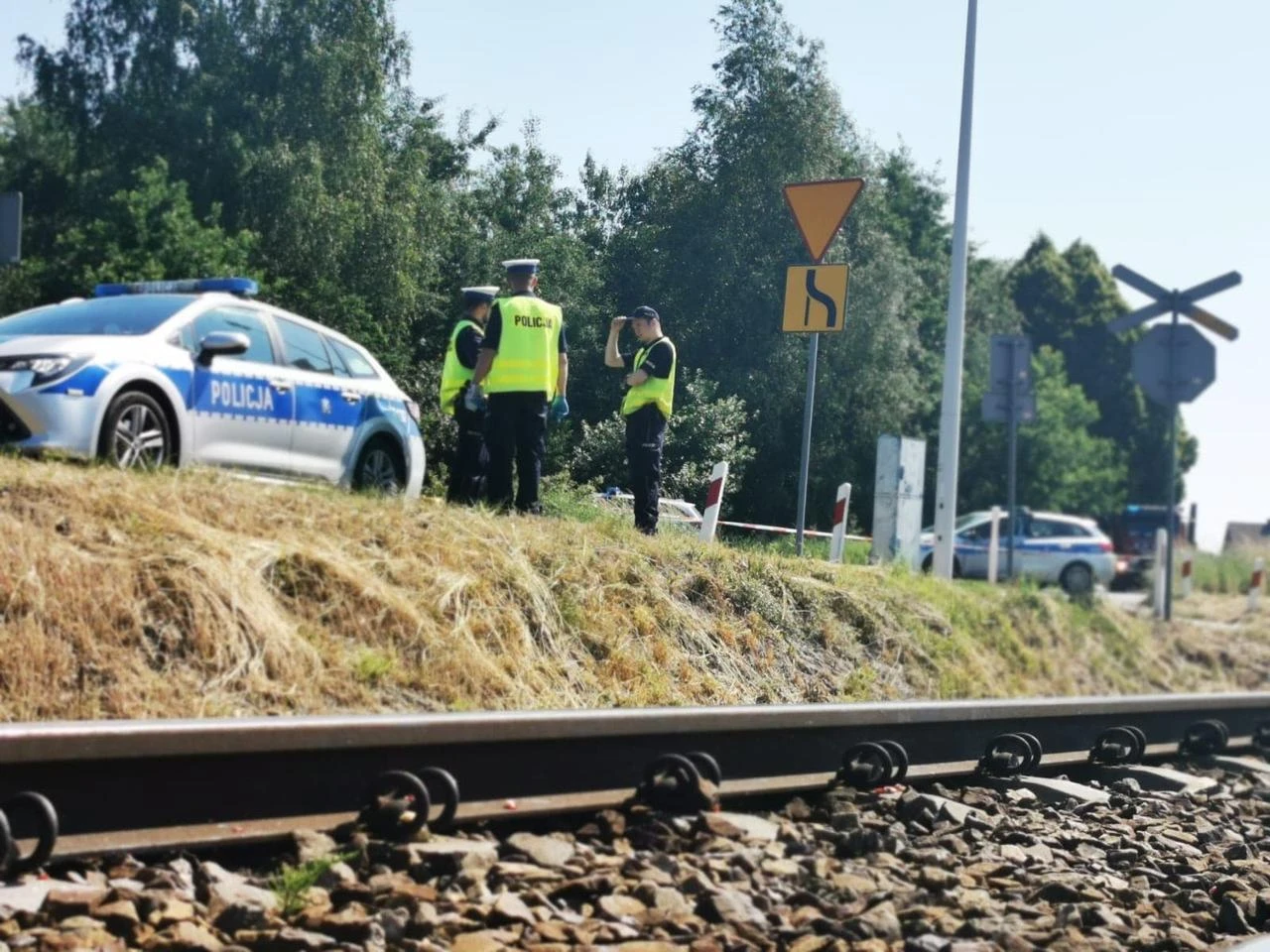 Tragedia w Orzeszu. Pociąg ZMIÓTŁ rowerzystkę! Kobieta nie miała szans