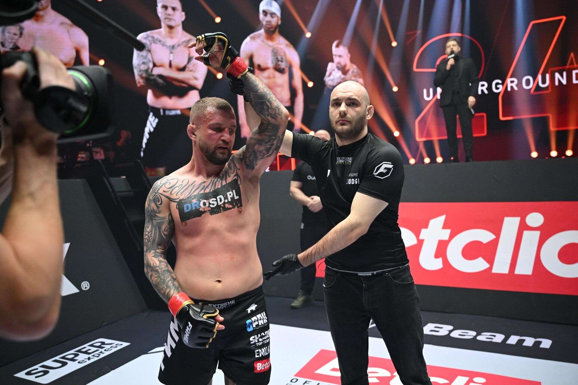 Wszystko jasne Wiadomo, co z Marcinem Wrzoskiem po kontuzji po ataku Tyburskiego! FAME MMA reaguje …