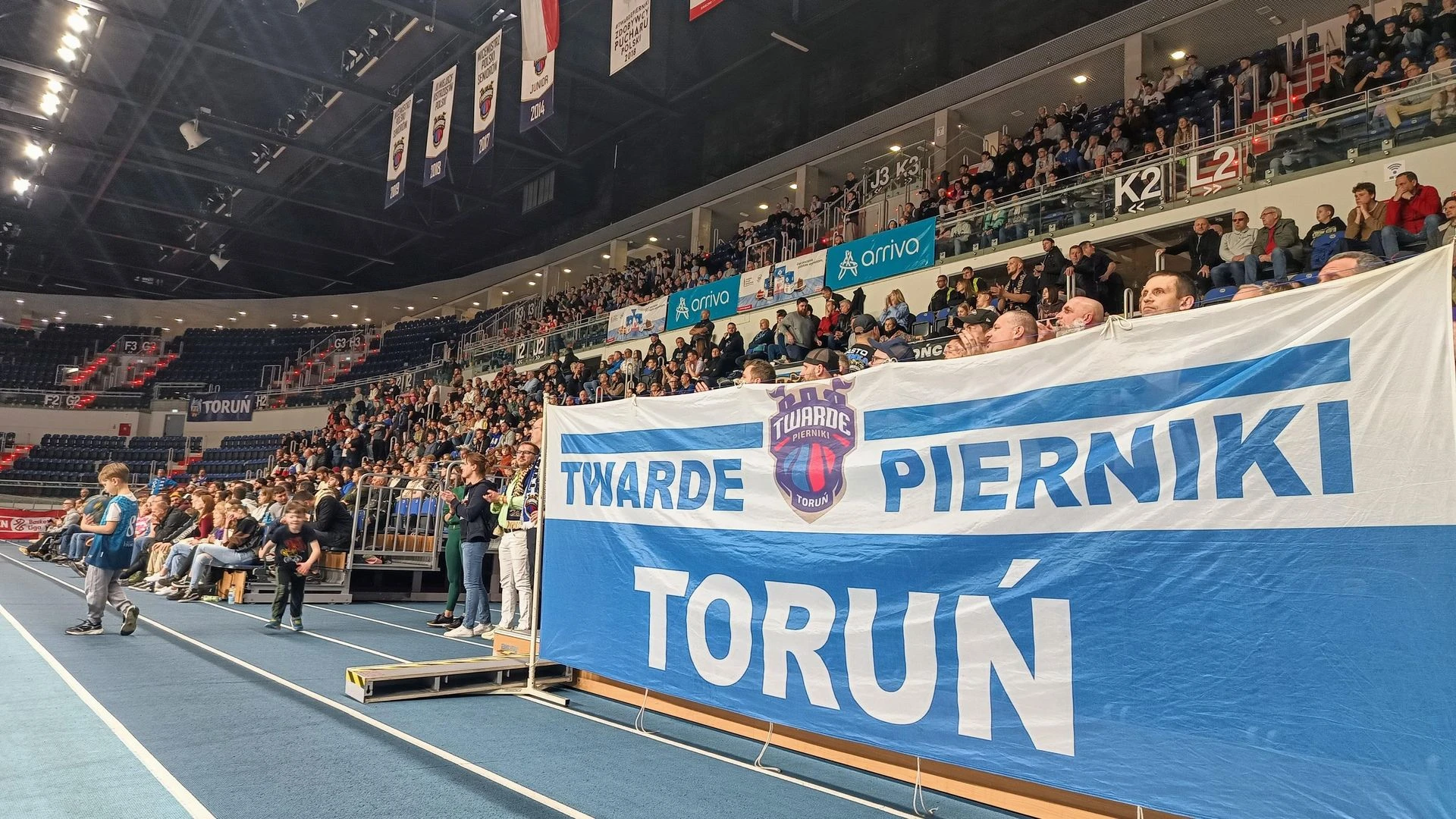 Koszykarskie emocje Polski Cukier Toruń z bardzo ważnym zwycięstwem