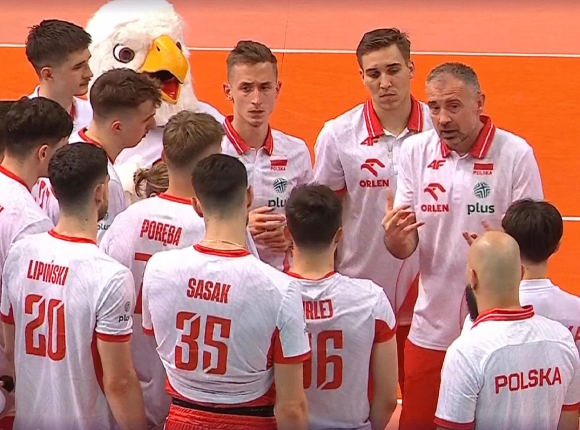 Reprezentacja siatkarzy bez sukcesu Kibice mogli nie poznać kadry Grbicia. Selekcjoner po zaskakującej porażce wziął gra…