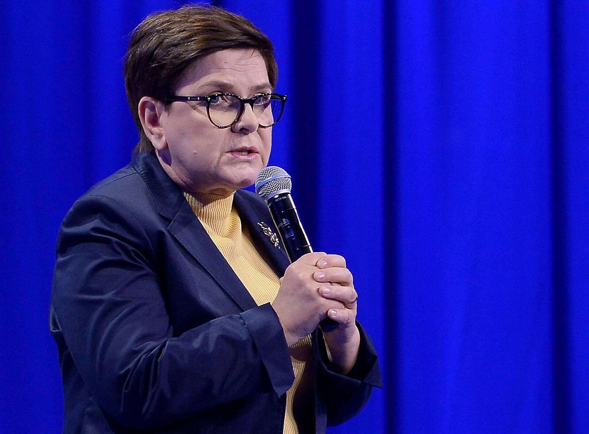 Co za stylizacja! Beata Szydło jak Agata Duda! Tak się wystroiła na kongres PiS